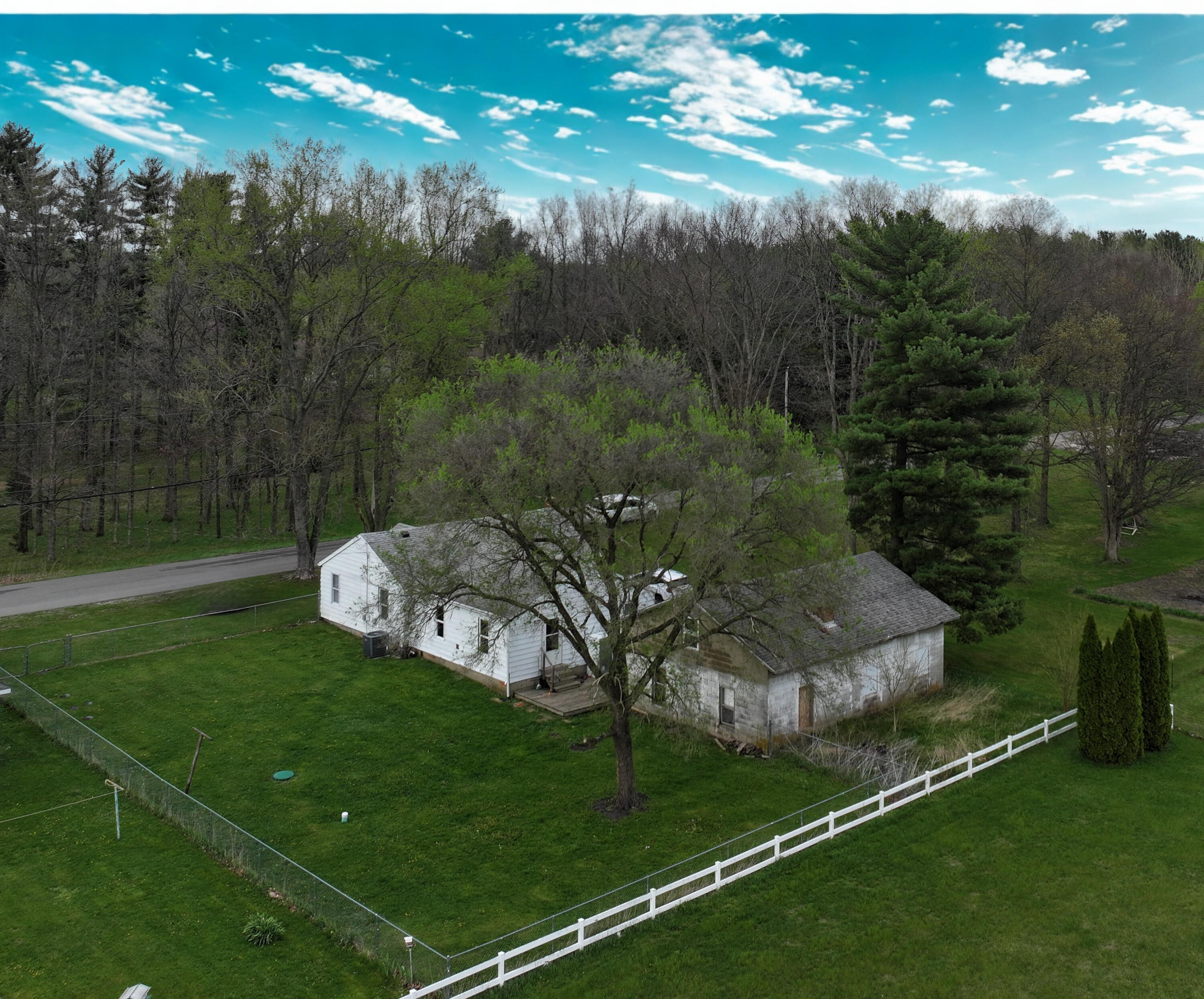 15477 W 160 N, Medaryville, IN 47957; Image #3