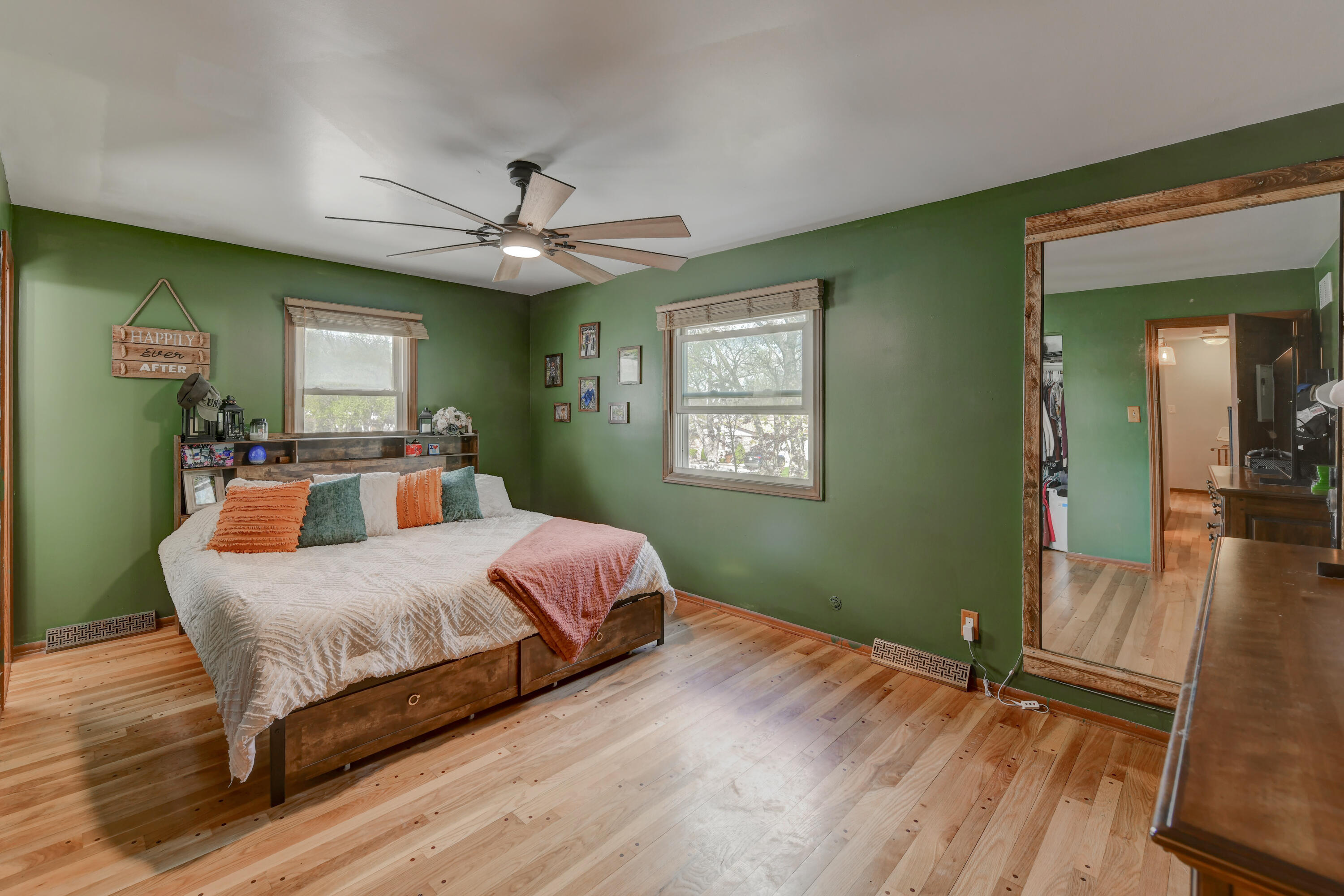 1637 Holly Lane, Munster, IN 46321; Image #11