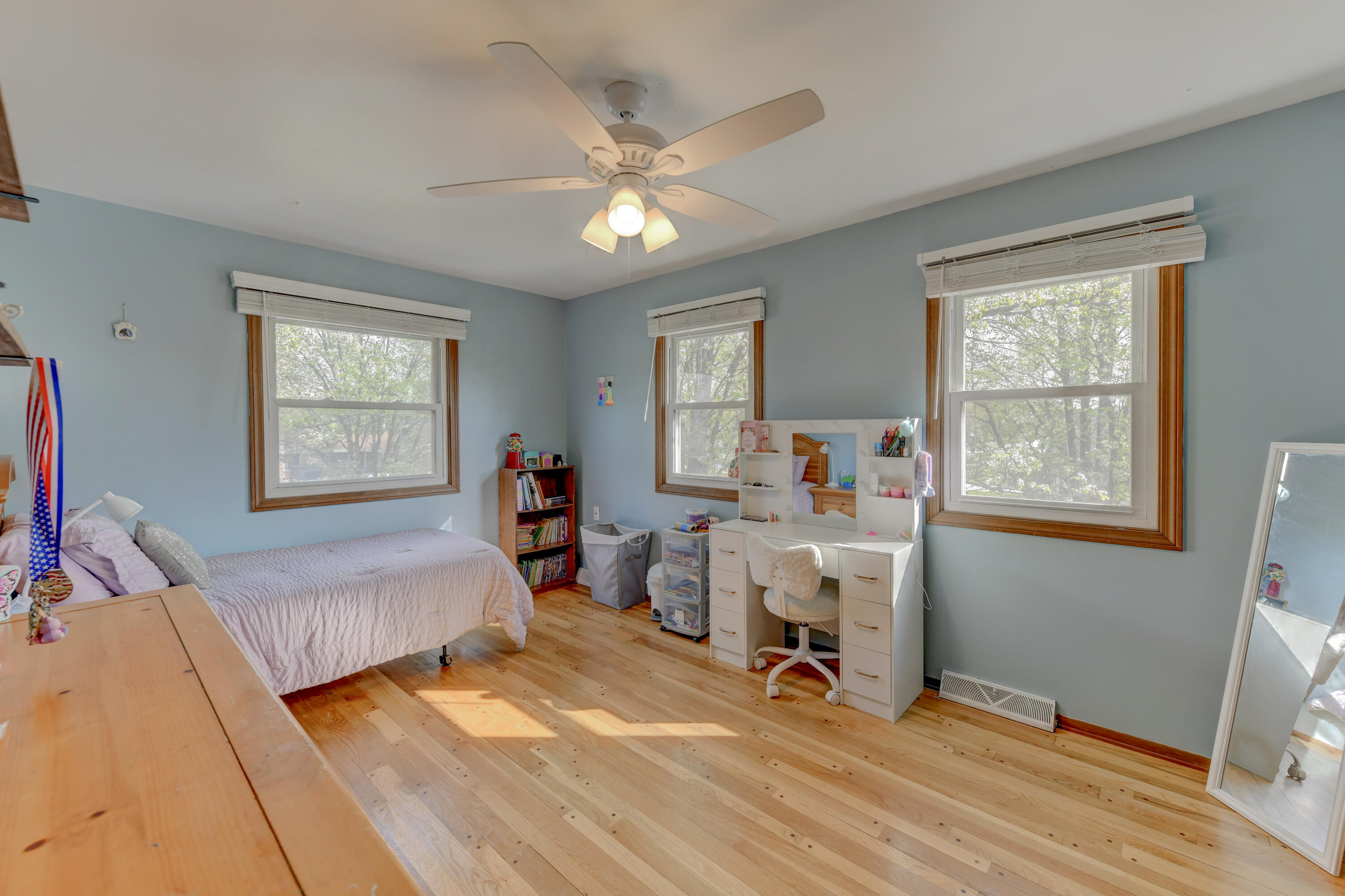 1637 Holly Lane, Munster, IN 46321; Image #12
