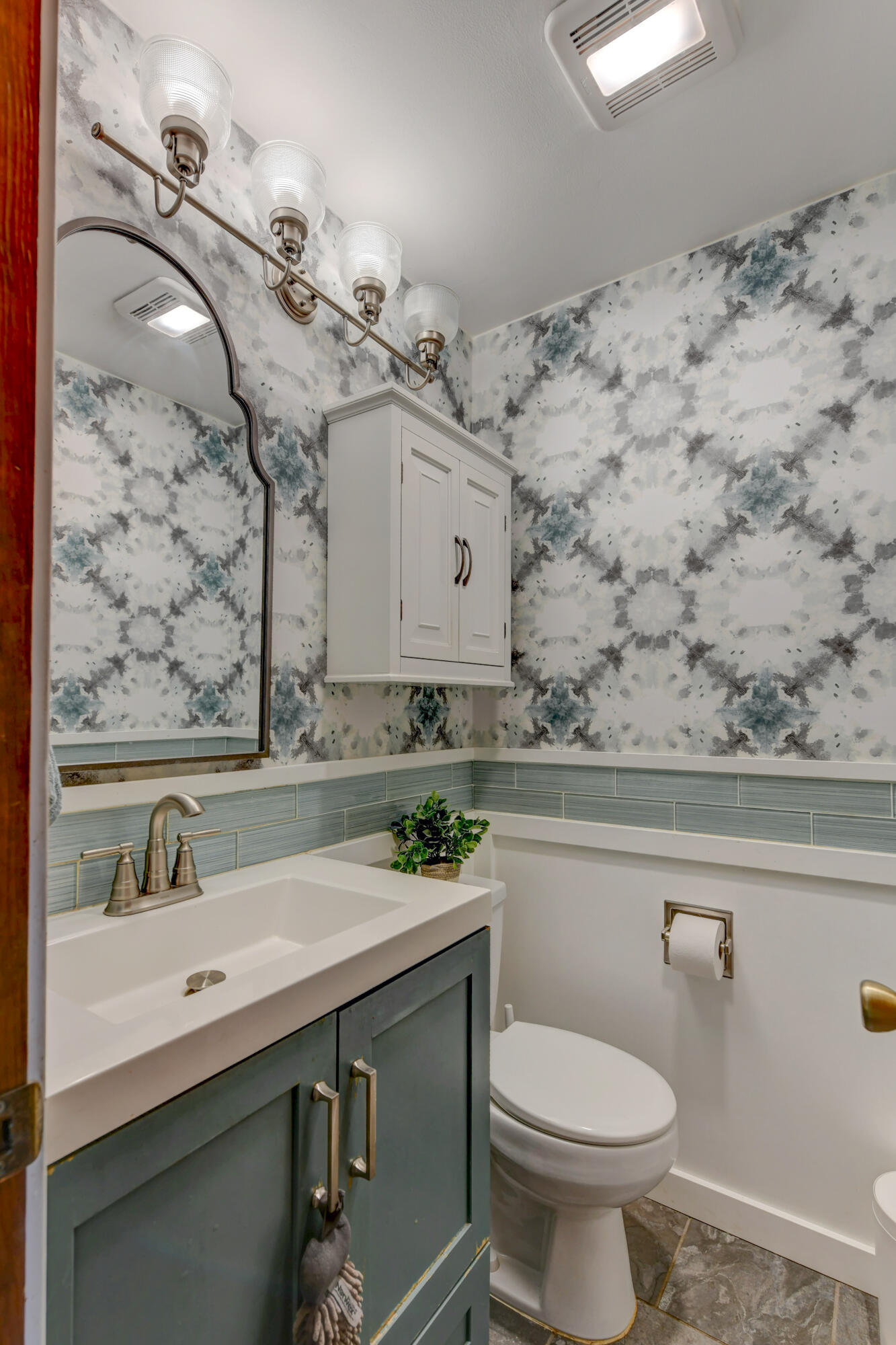 1637 Holly Lane, Munster, IN 46321; Image #15