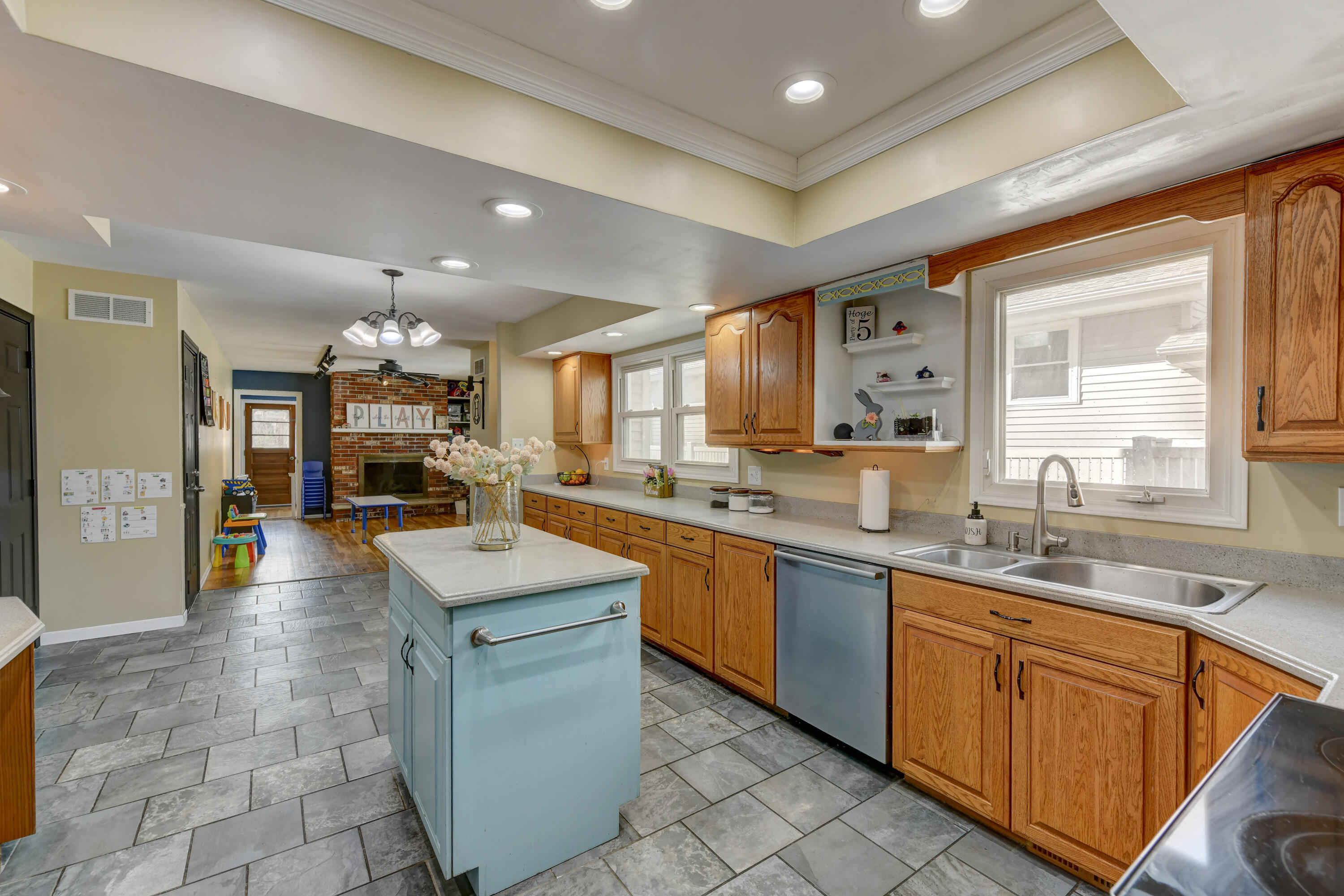 1637 Holly Lane, Munster, IN 46321; Image #5