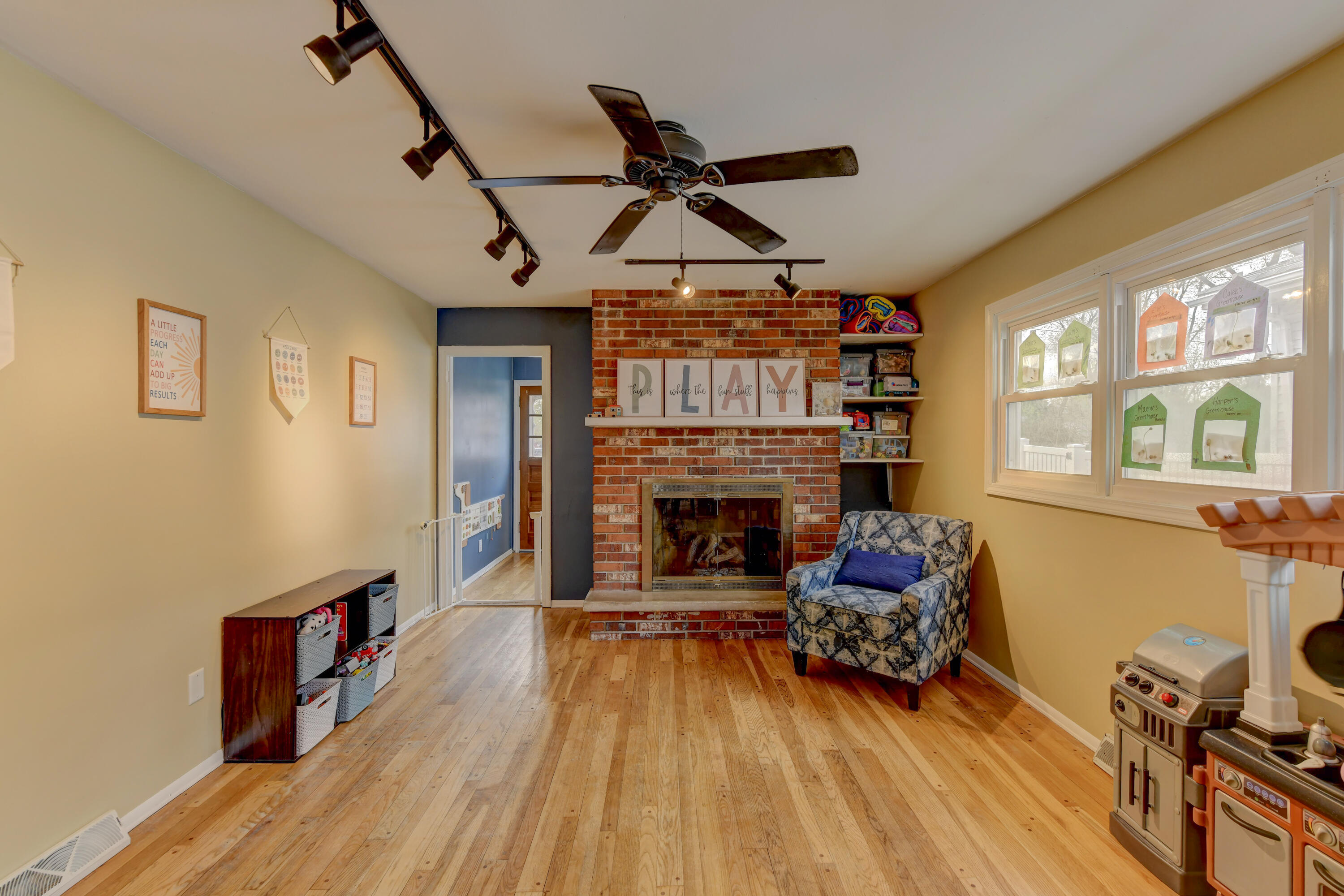 1637 Holly Lane, Munster, IN 46321; Image #9