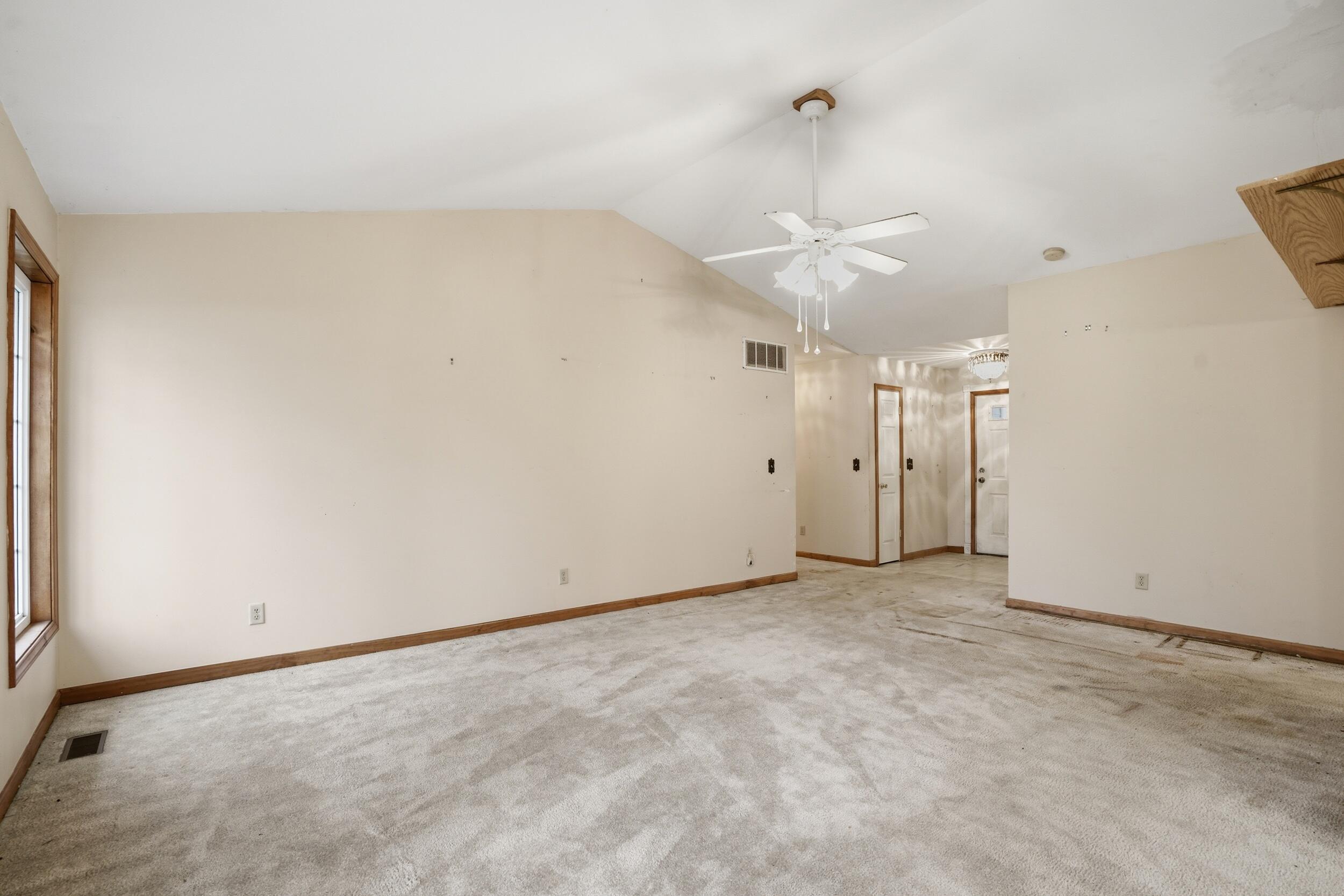 2410 Primrose Drive, Valparaiso, IN 46383; Image #5