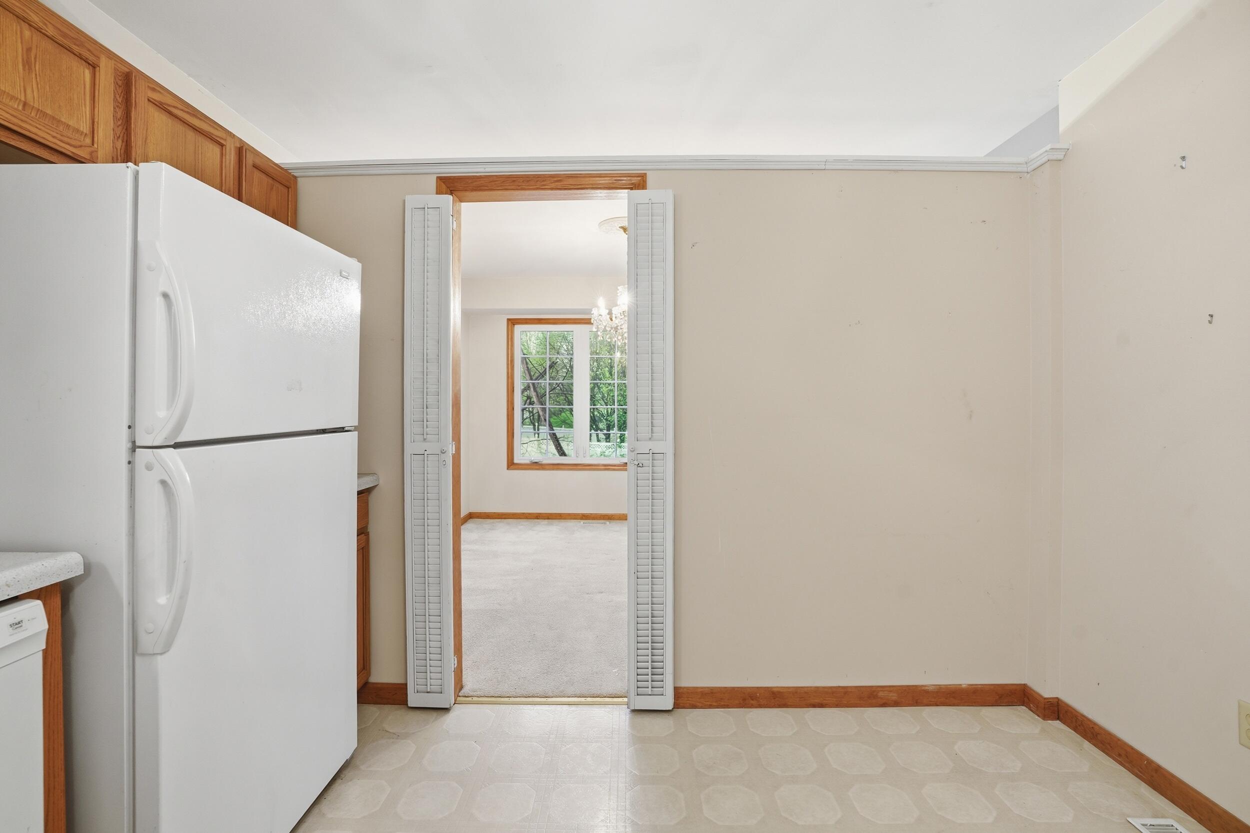 2410 Primrose Drive, Valparaiso, IN 46383; Image #8