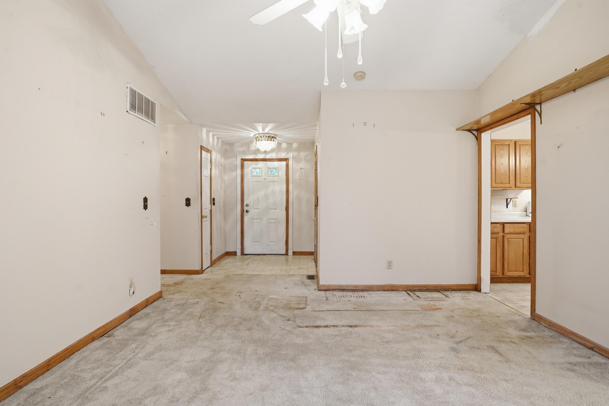 2410 Primrose Drive, Valparaiso, IN 46383; Image #9