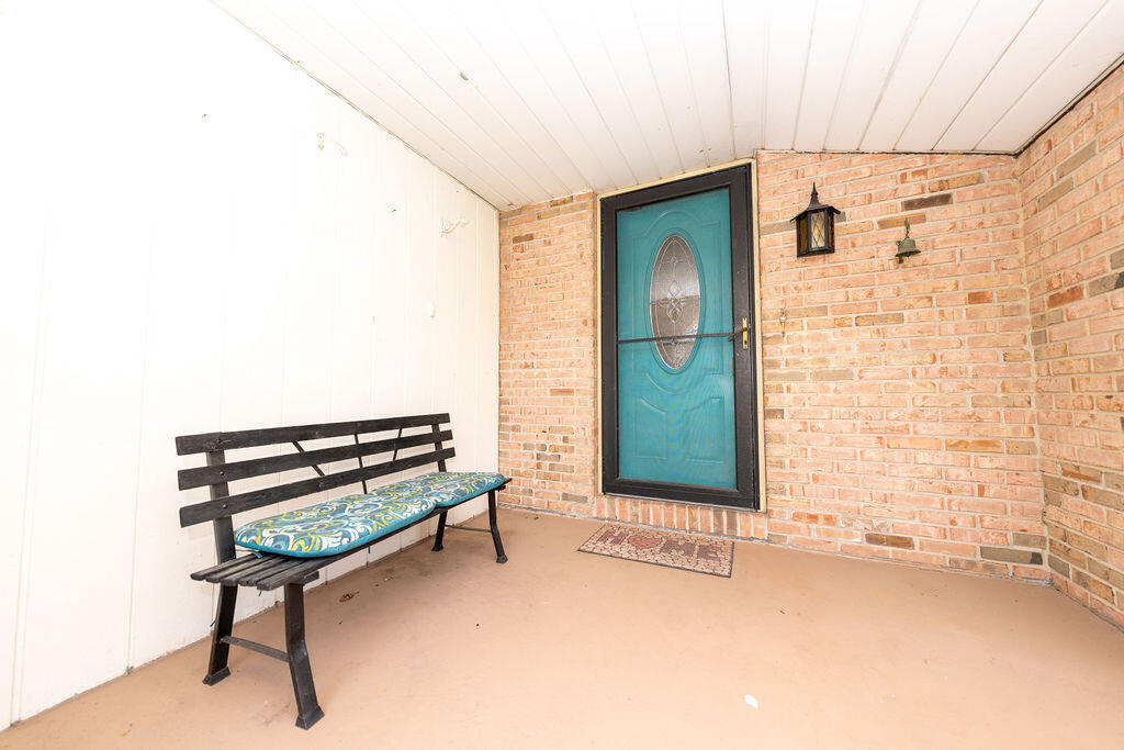 906 Honeysuckle Lane, La Porte, IN 46350; Image #2