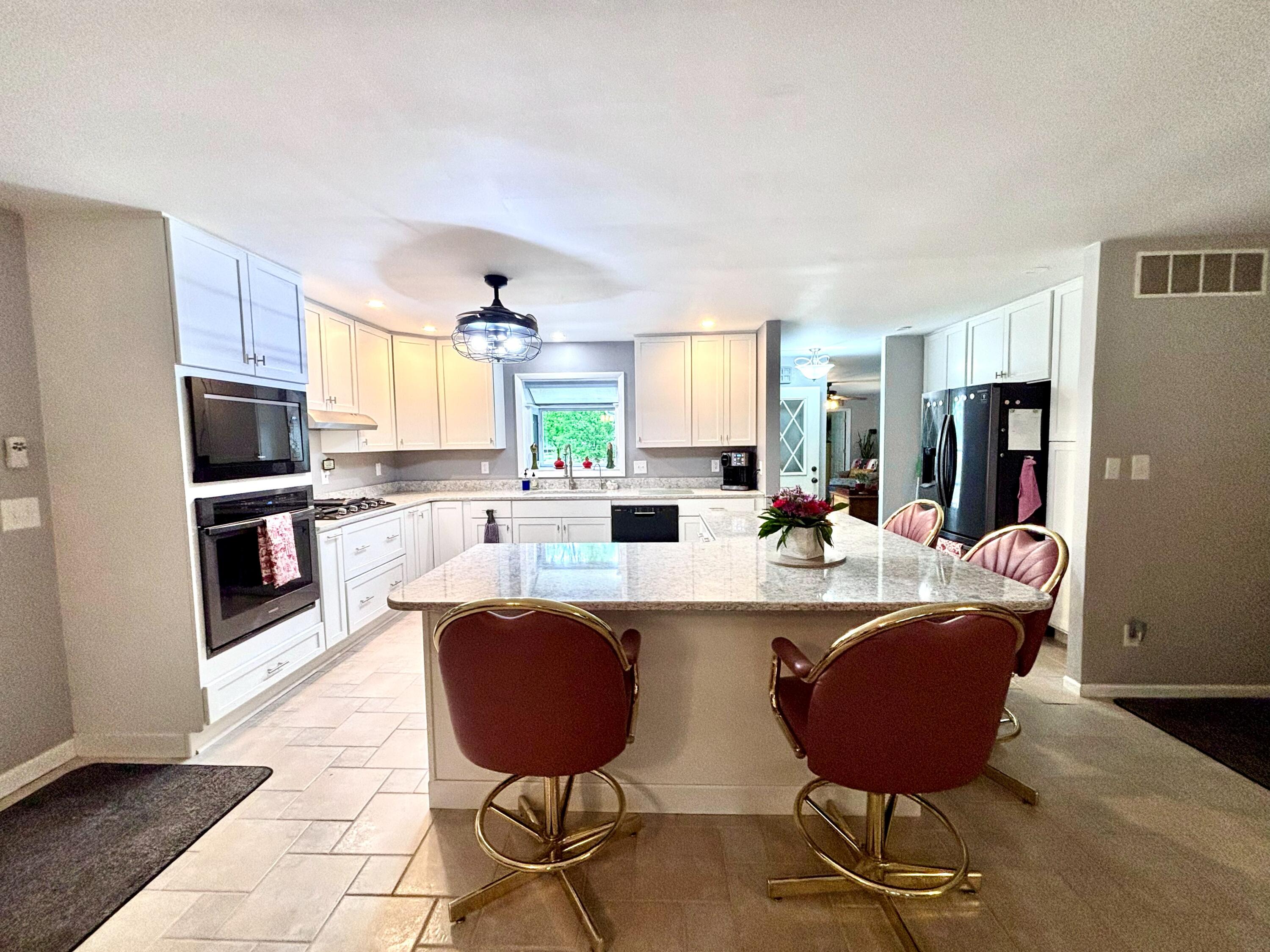 277 E 500 N, Valparaiso, IN 46383; Image #17