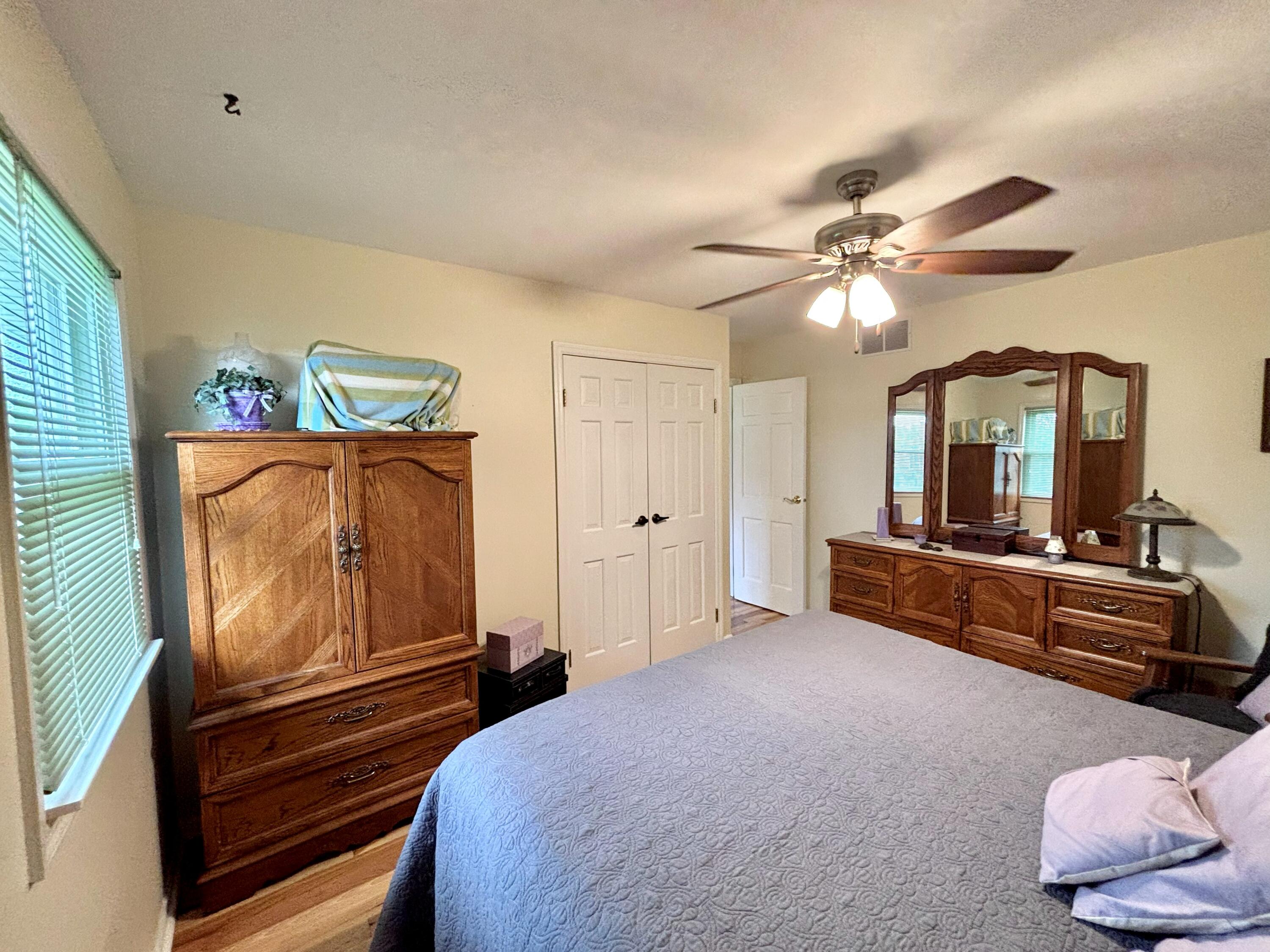 277 E 500 N, Valparaiso, IN 46383; Image #47