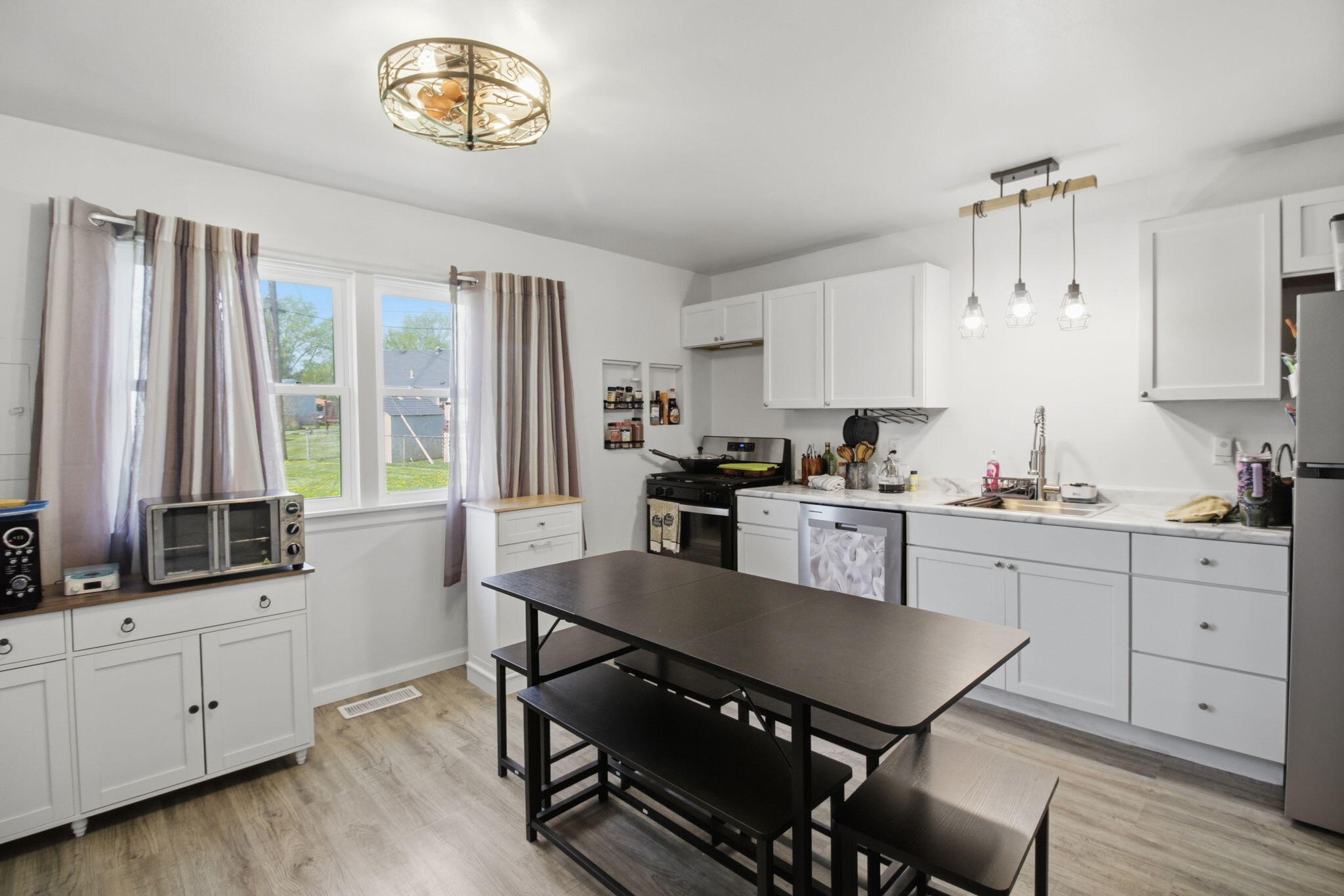 411 Portland Road, Valparaiso, IN 46385; Image #6
