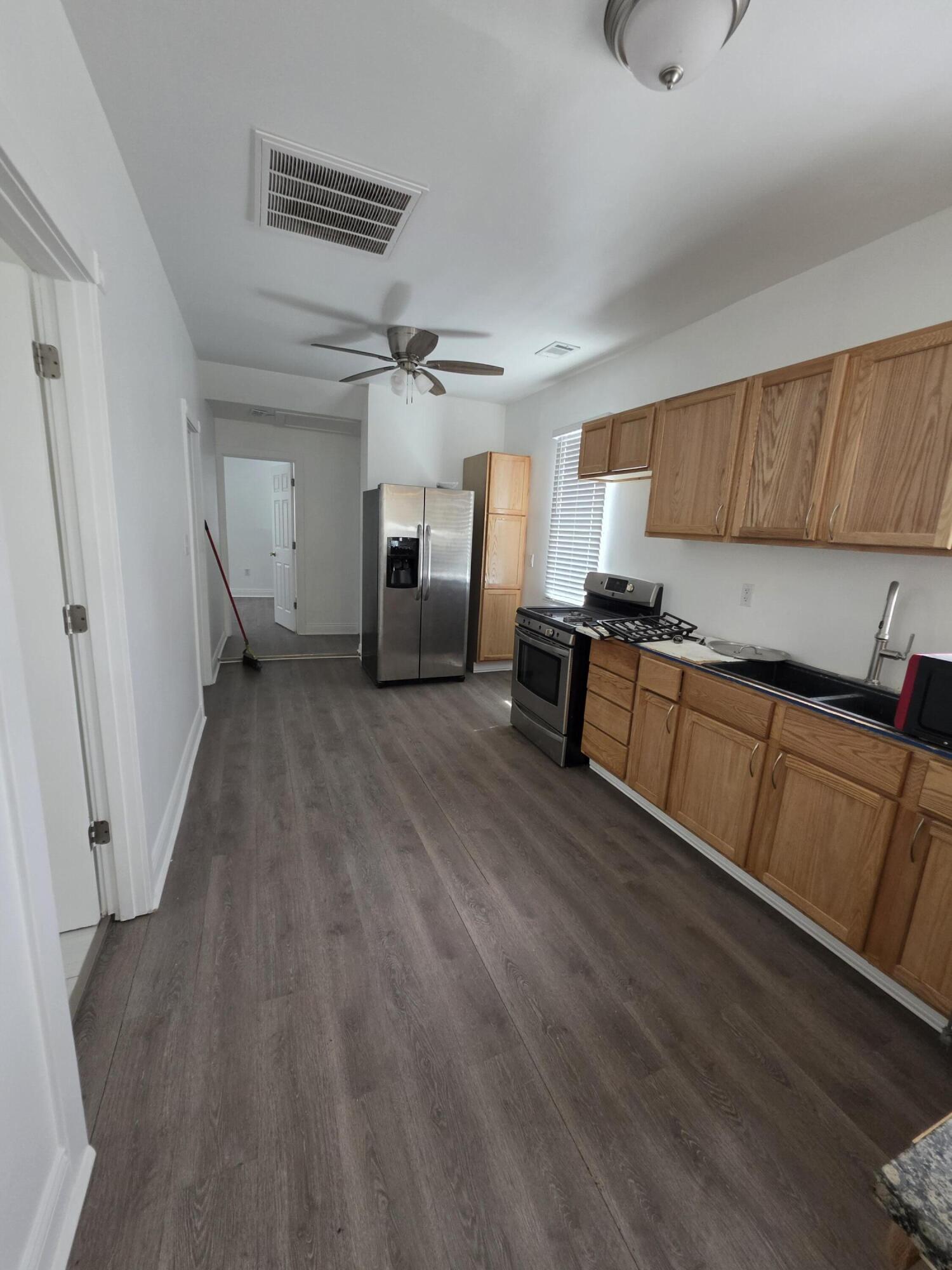 4149 Broadway, Gary, IN 46409; Image #10