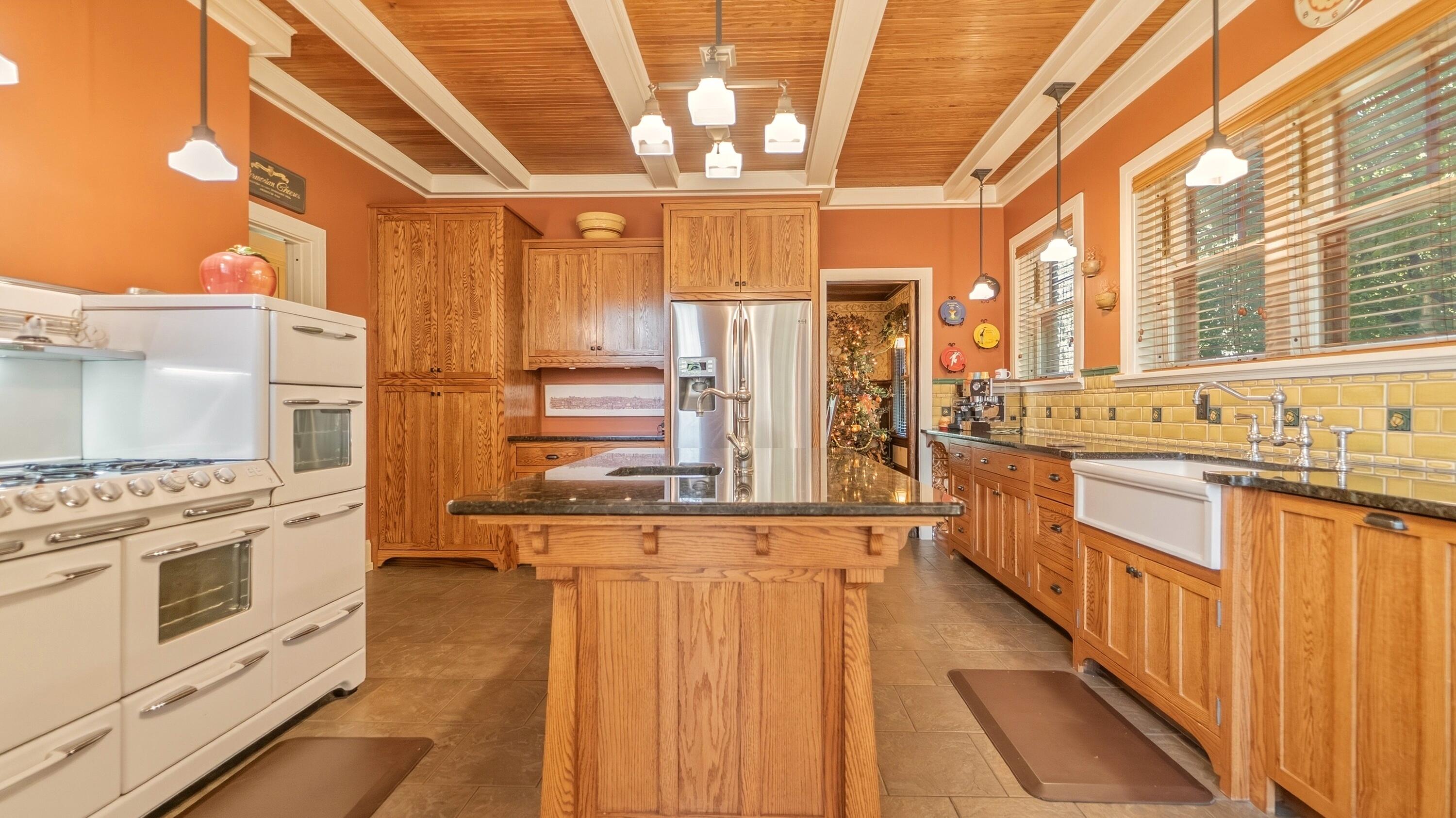 498 S Court Street, Crown Point, IN 46307; Image #12