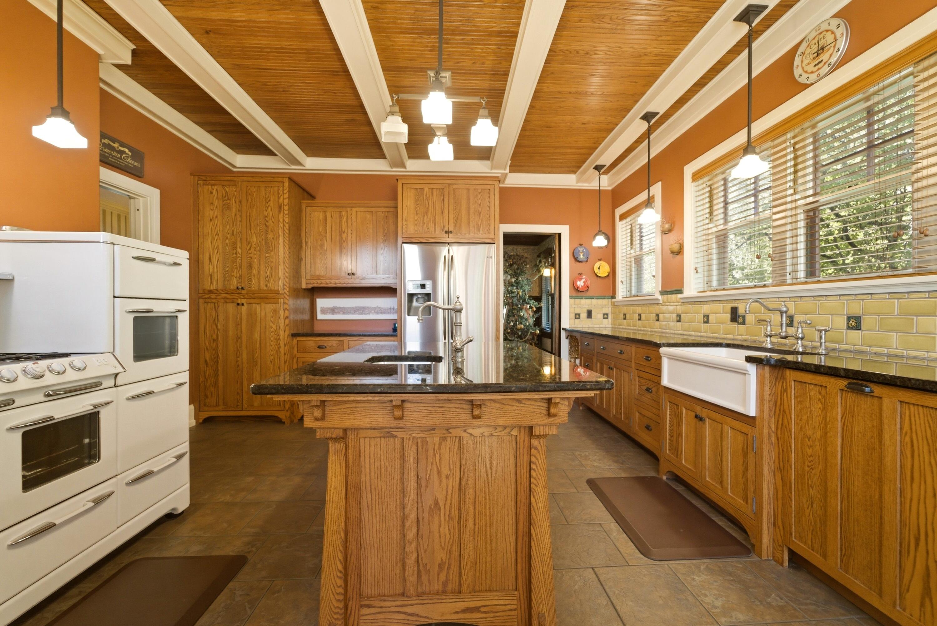 498 S Court Street, Crown Point, IN 46307; Image #9