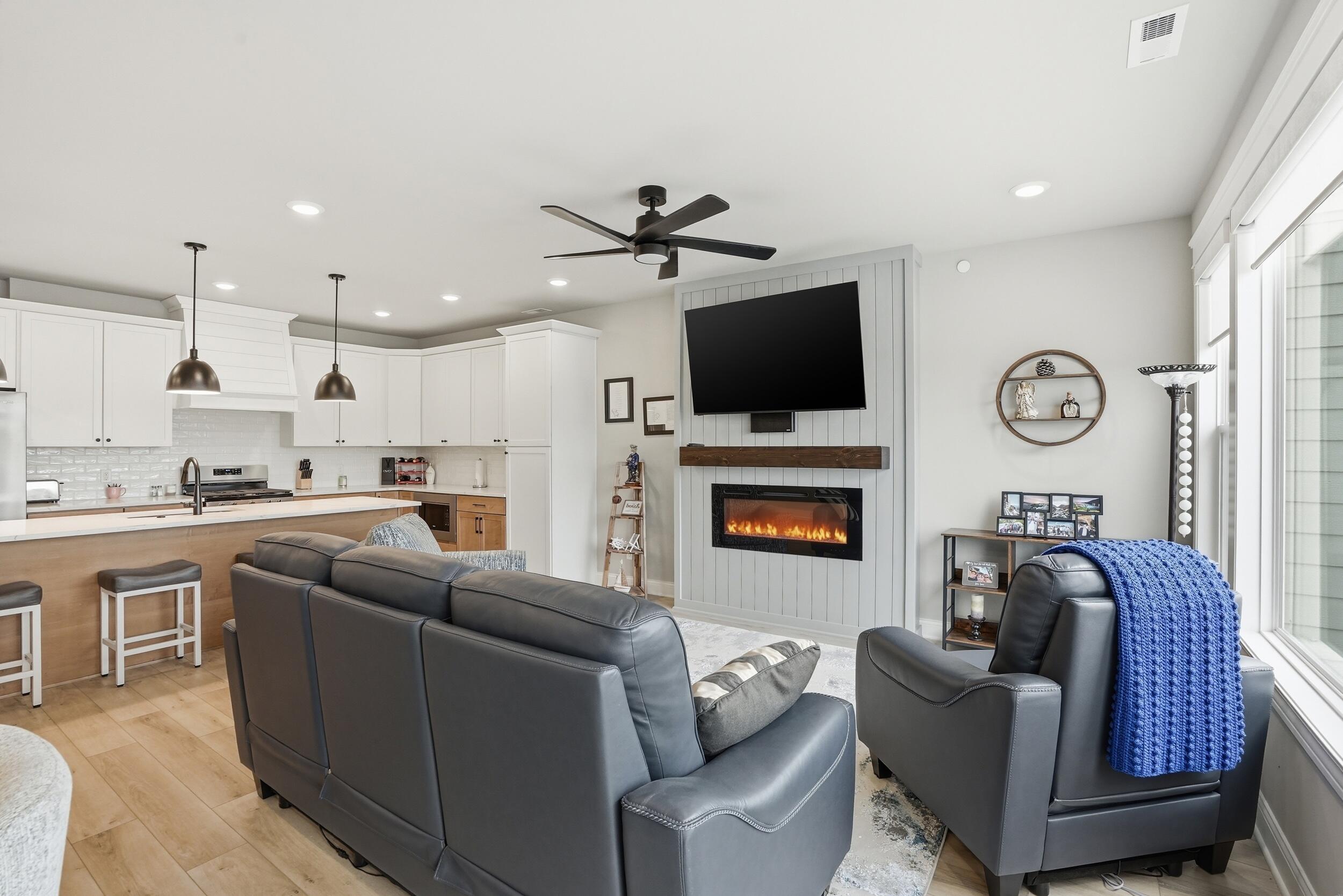6019 S Dune Harbor Drive, Portage, IN #H, 46368; Image #10