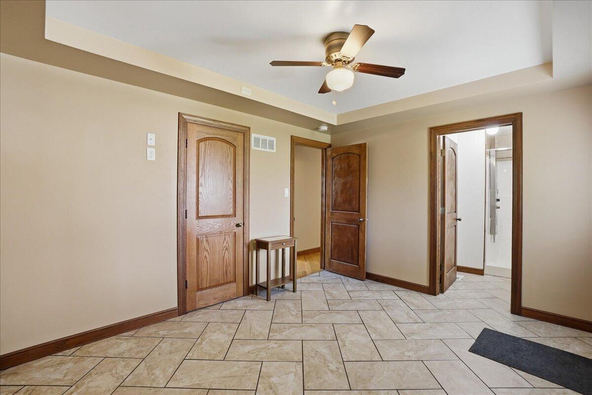 9937 Delaware Place, Highland, IN 46322; Image #11