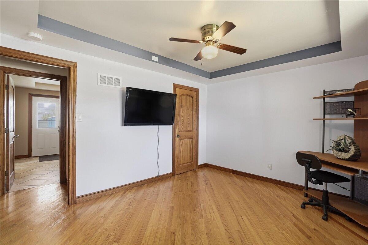 9937 Delaware Place, Highland, IN 46322; Image #15