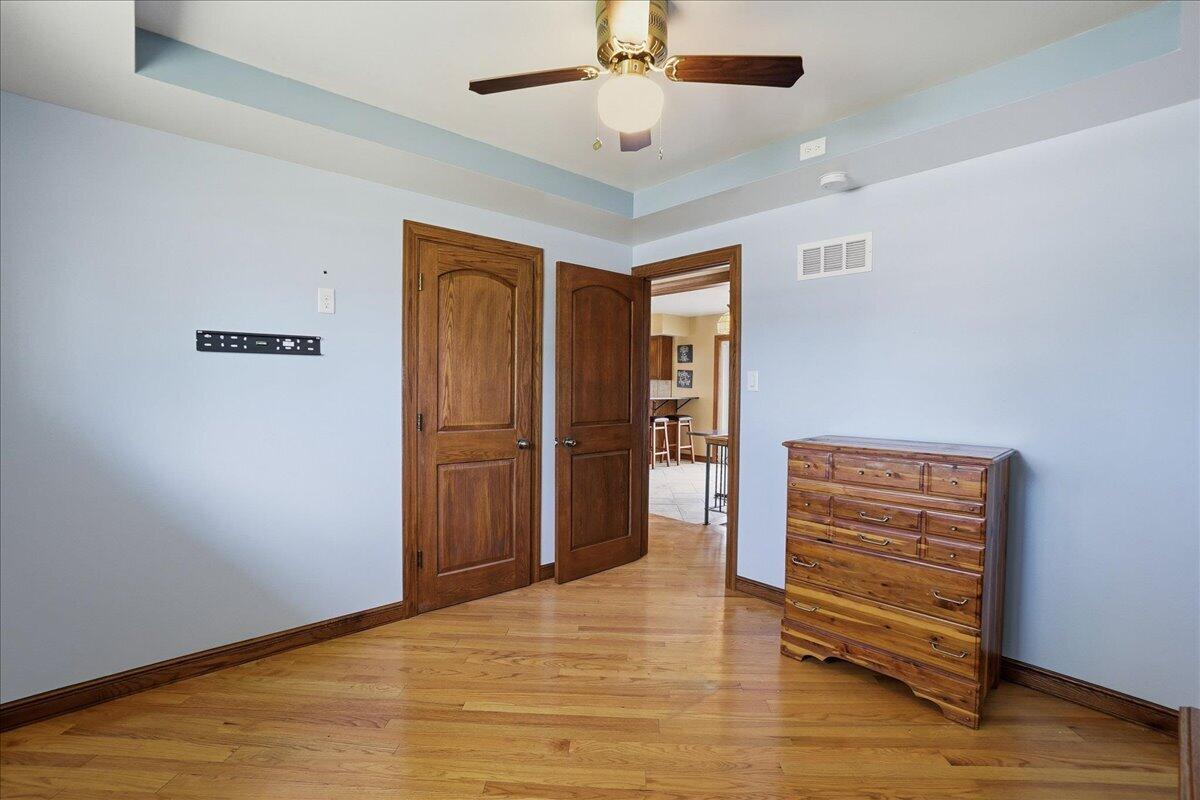 9937 Delaware Place, Highland, IN 46322; Image #17