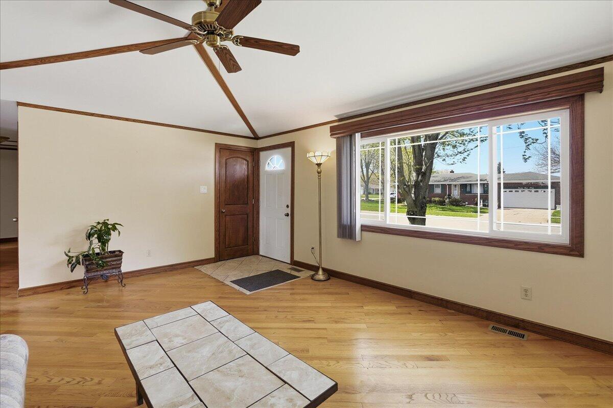 9937 Delaware Place, Highland, IN 46322; Image #3