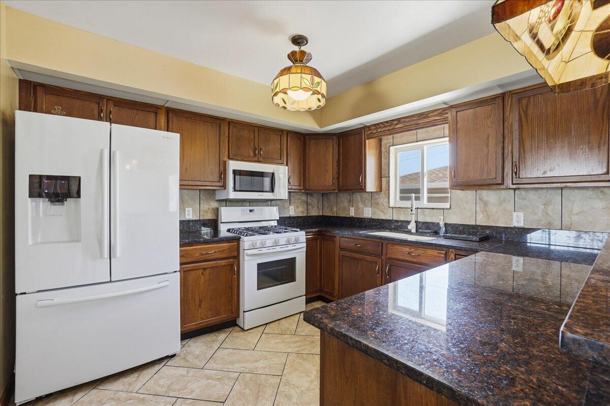 9937 Delaware Place, Highland, IN 46322; Image #8
