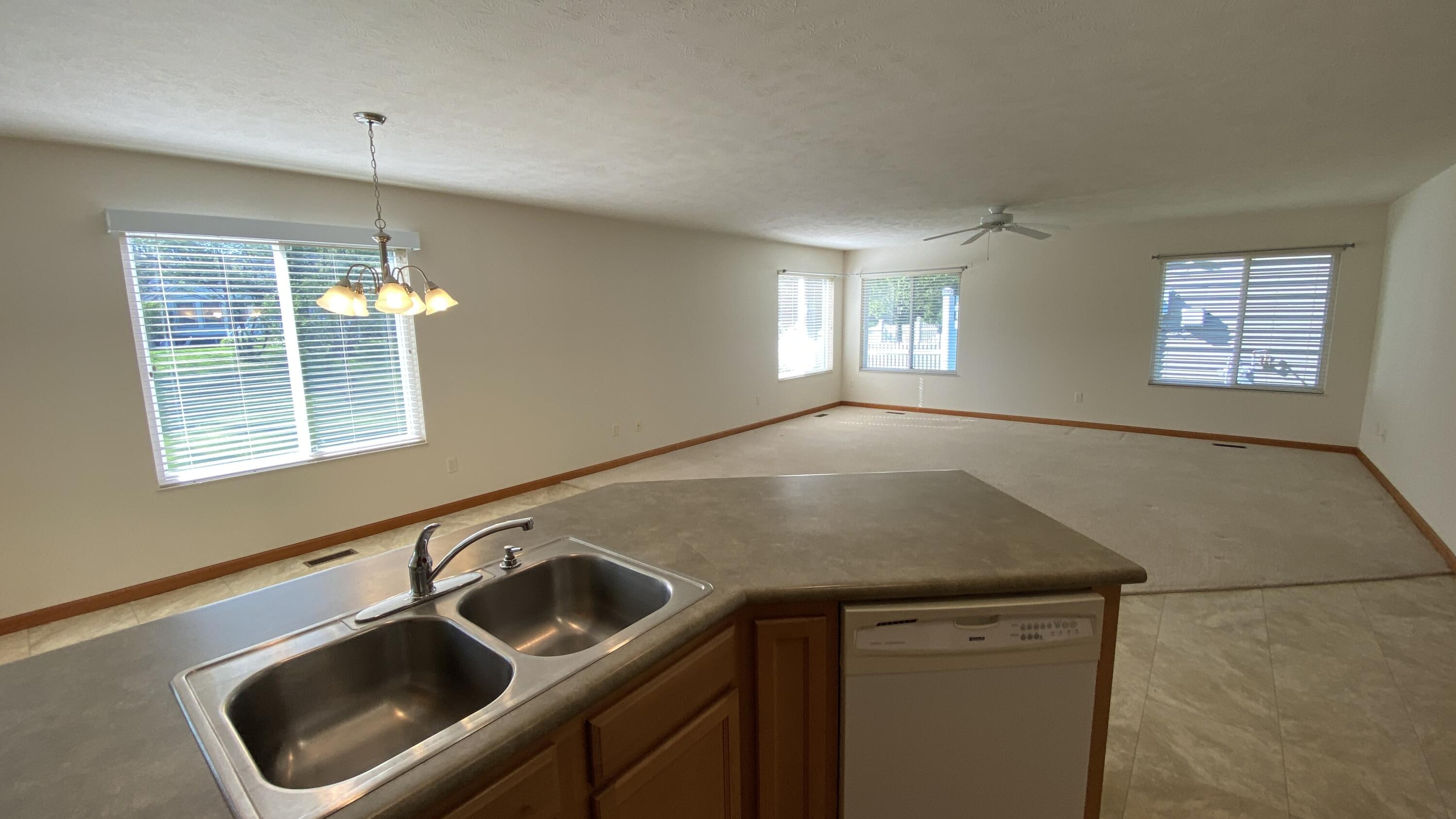 1454 Byfield Parkway, Valparaiso, IN 46385; Image #12