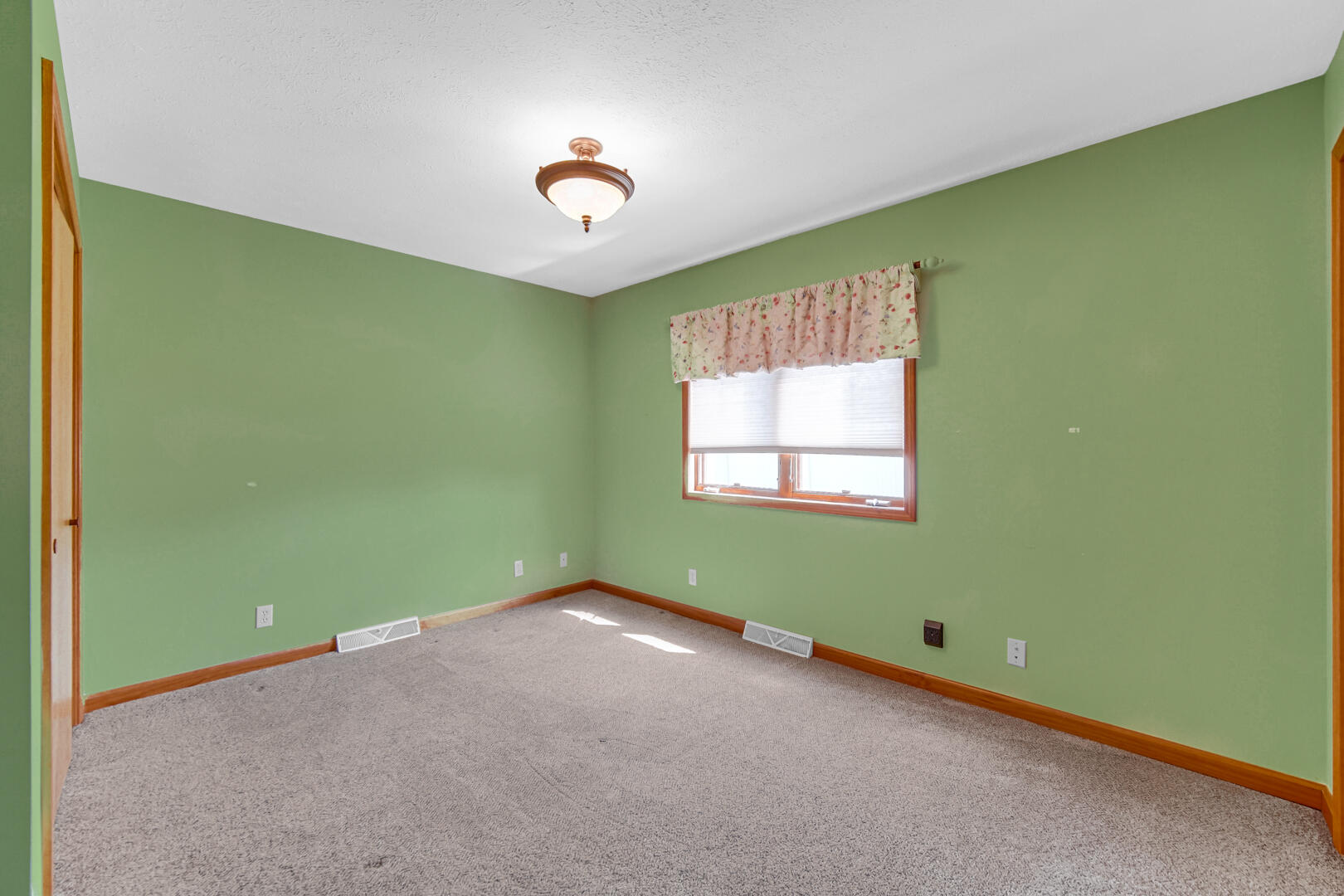 118 Sagamore Parkway, La Porte, IN 46350; Image #14