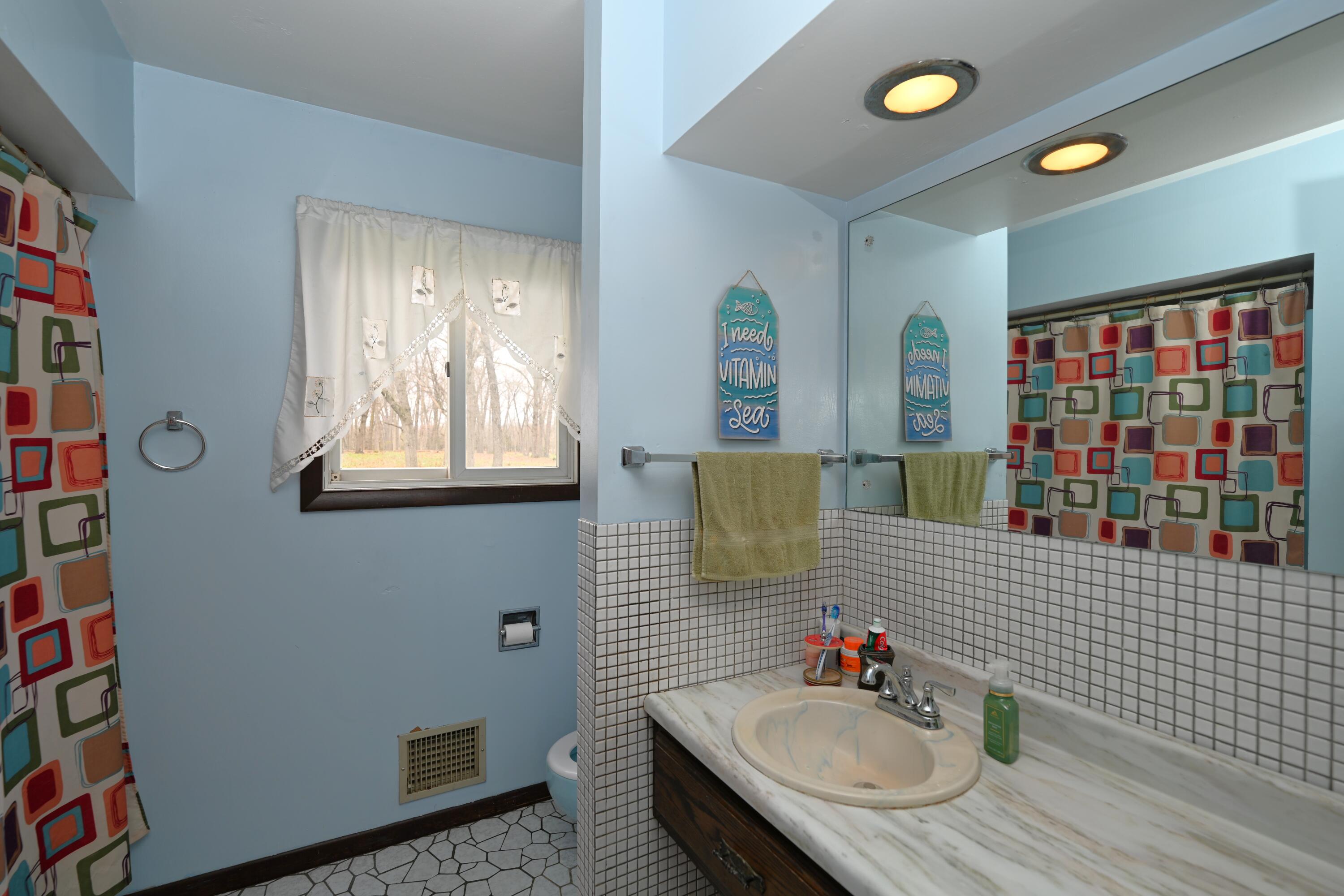 5110 W 400 N, Winamac, IN 46996; Image #23