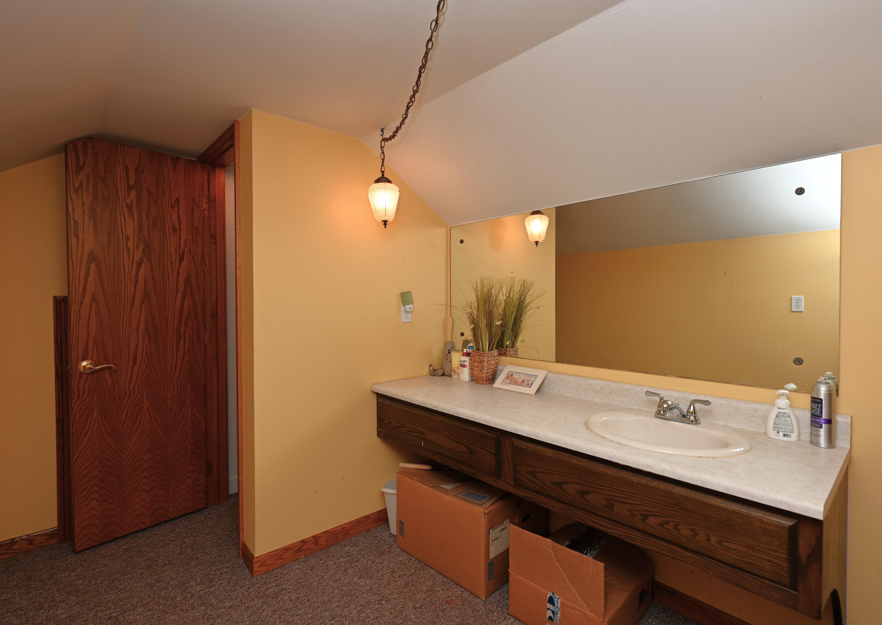 5110 W 400 N, Winamac, IN 46996; Image #26