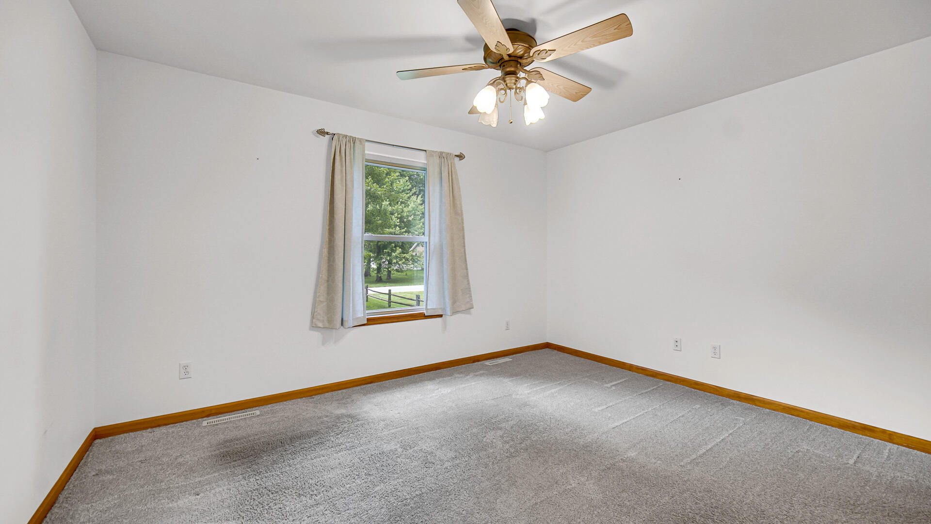 953 Portage Avenue, Chesterton, IN 46304; Image #14