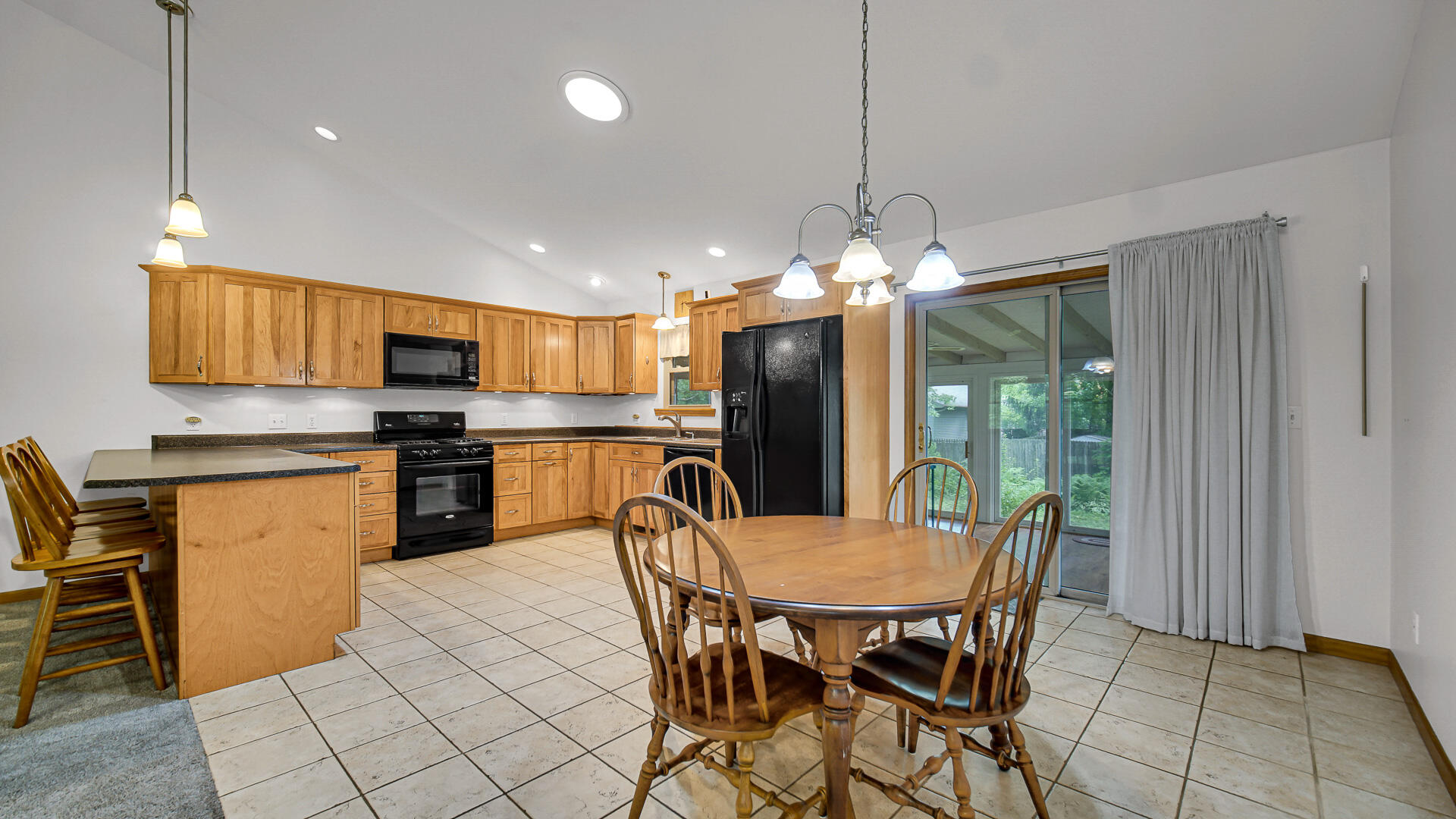 953 Portage Avenue, Chesterton, IN 46304; Image #7