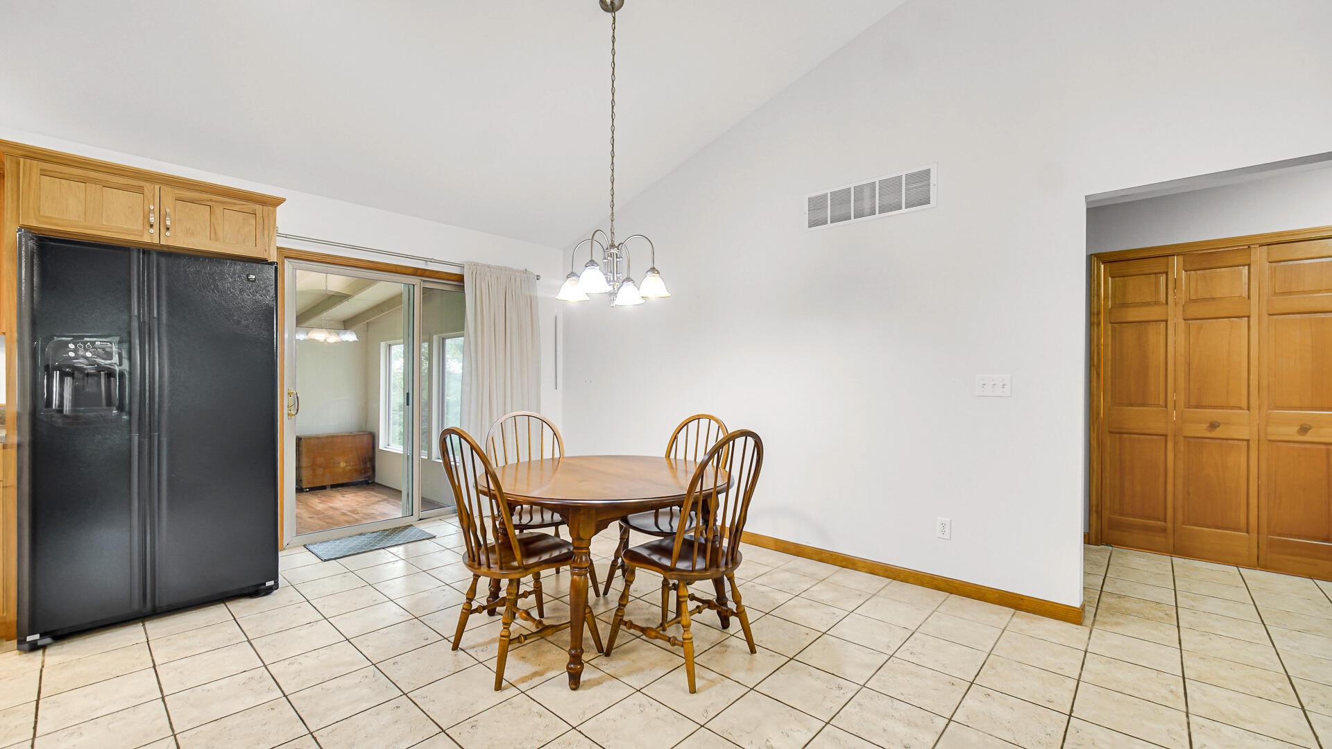 953 Portage Avenue, Chesterton, IN 46304; Image #8