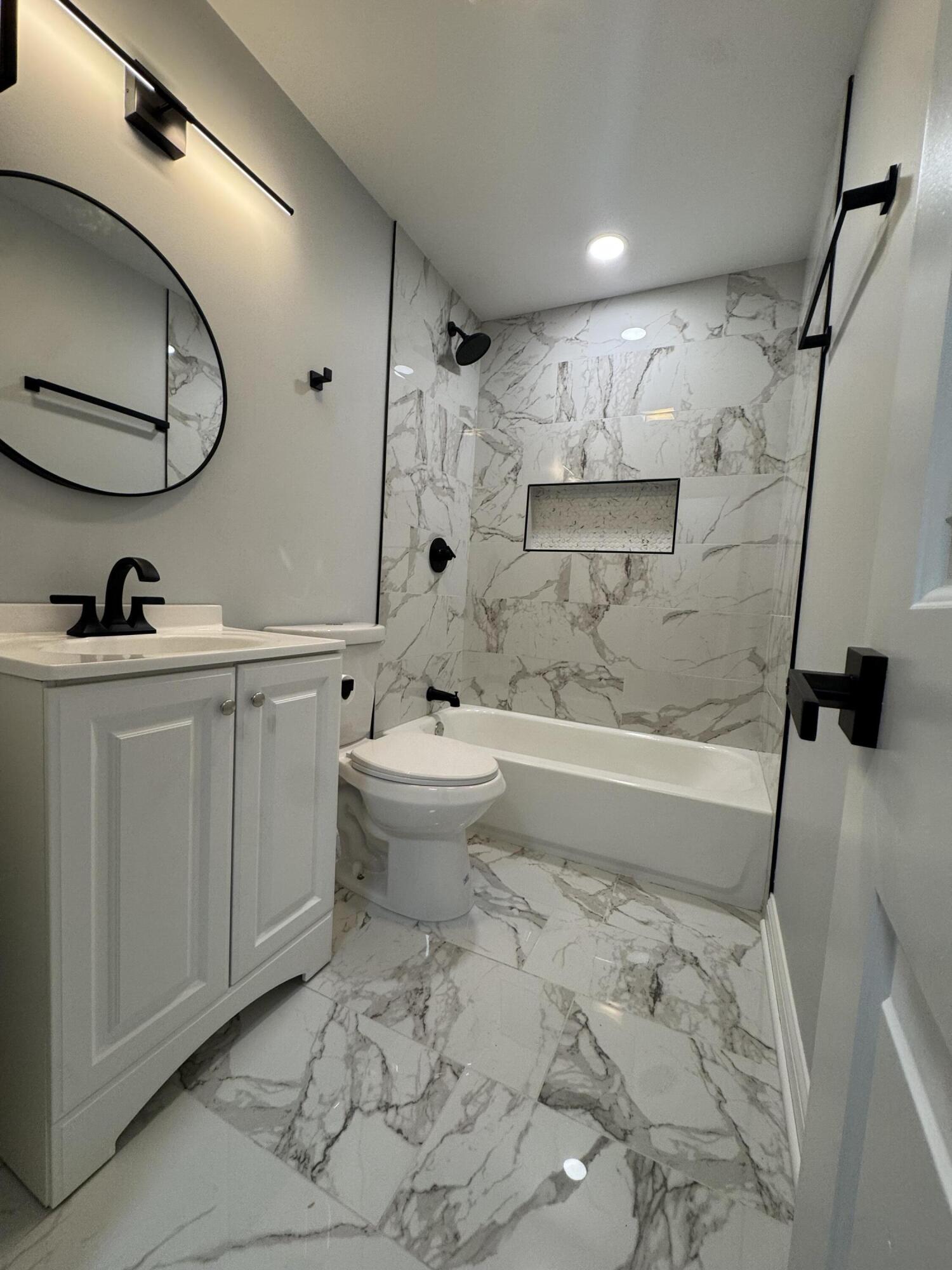 2014 Matthews Place, Gary, IN 46406; Image #8