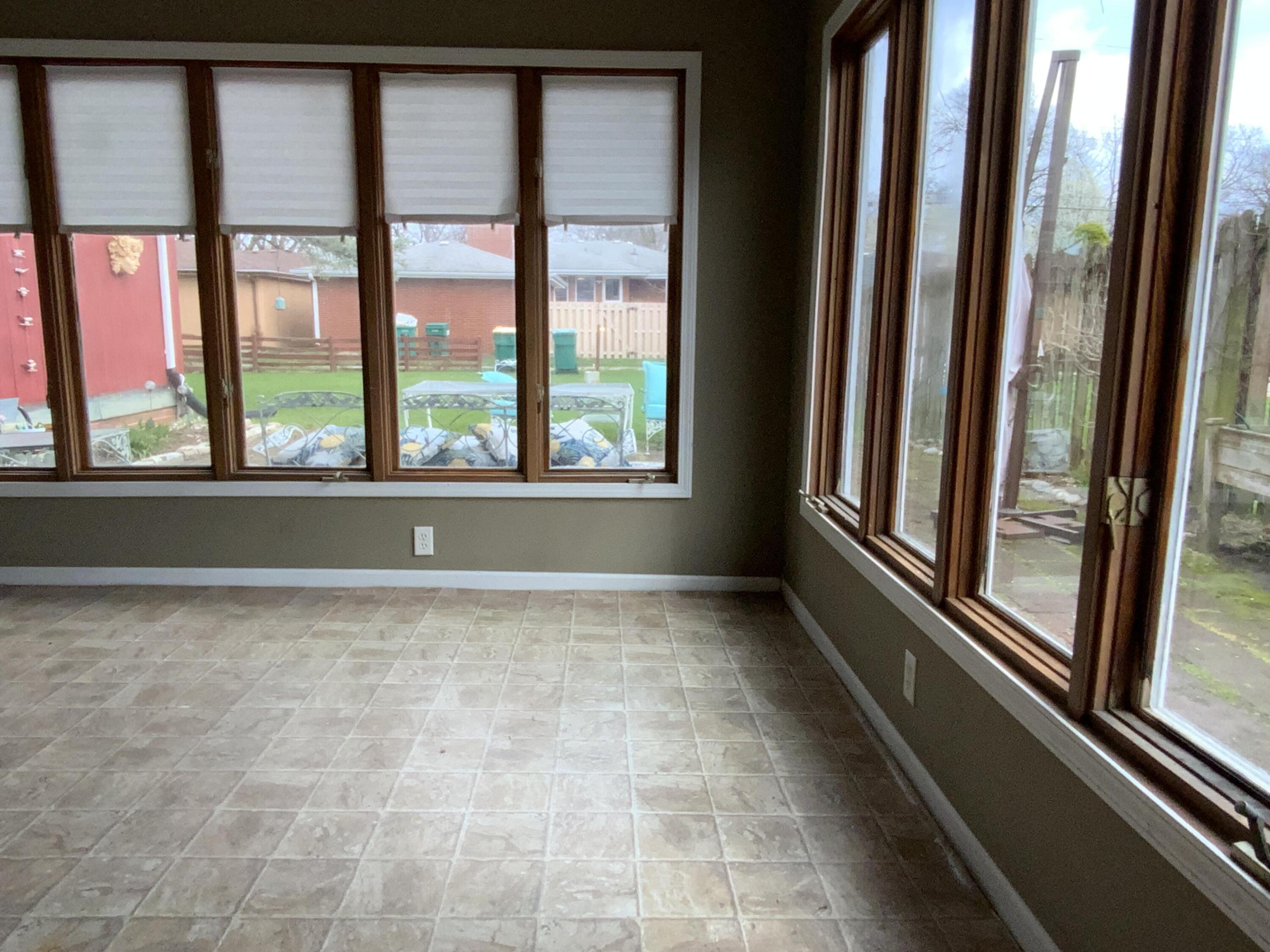 8245 Baring Avenue, Munster, IN 46321; Image #12