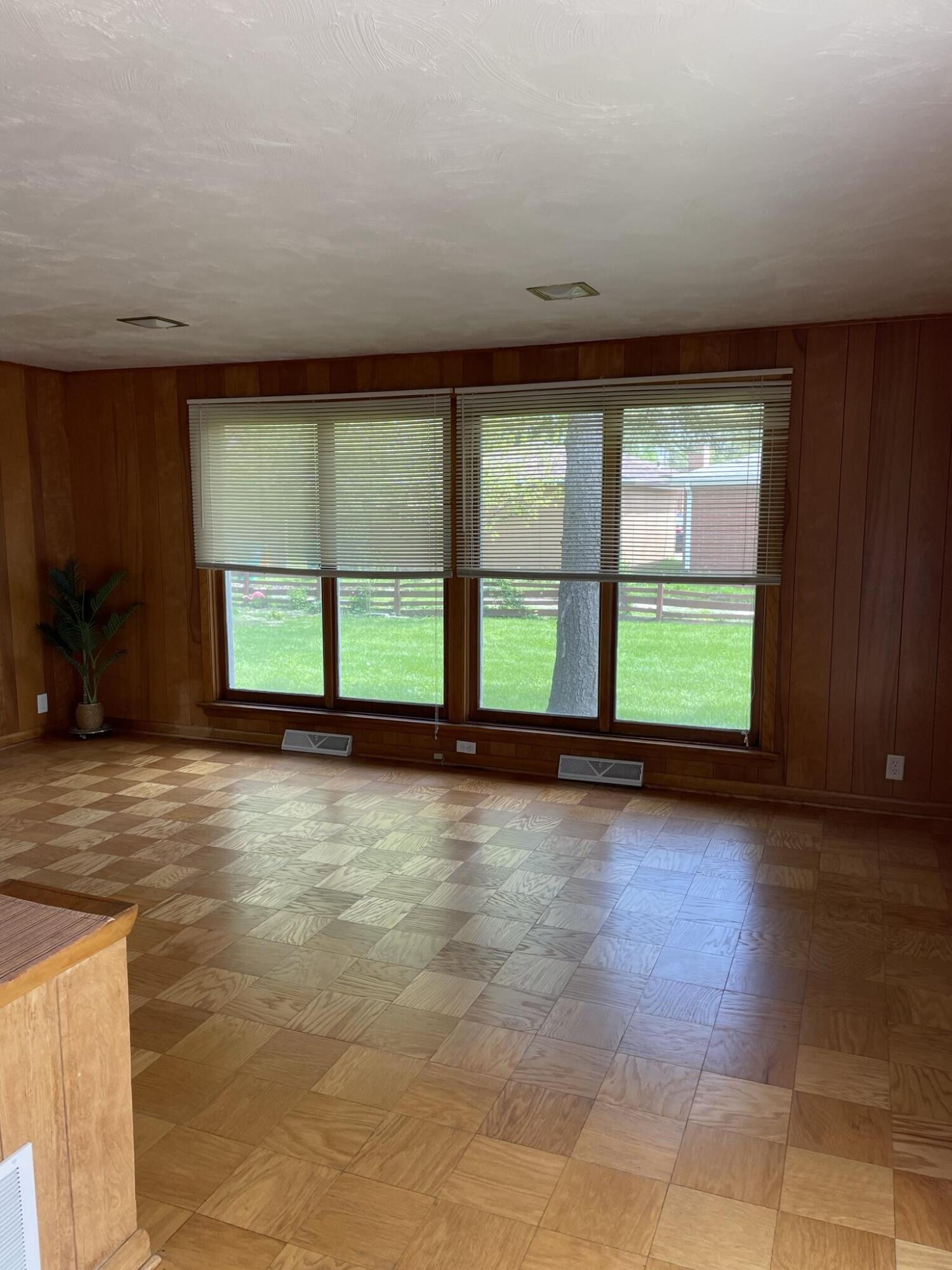8245 Baring Avenue, Munster, IN 46321; Image #18
