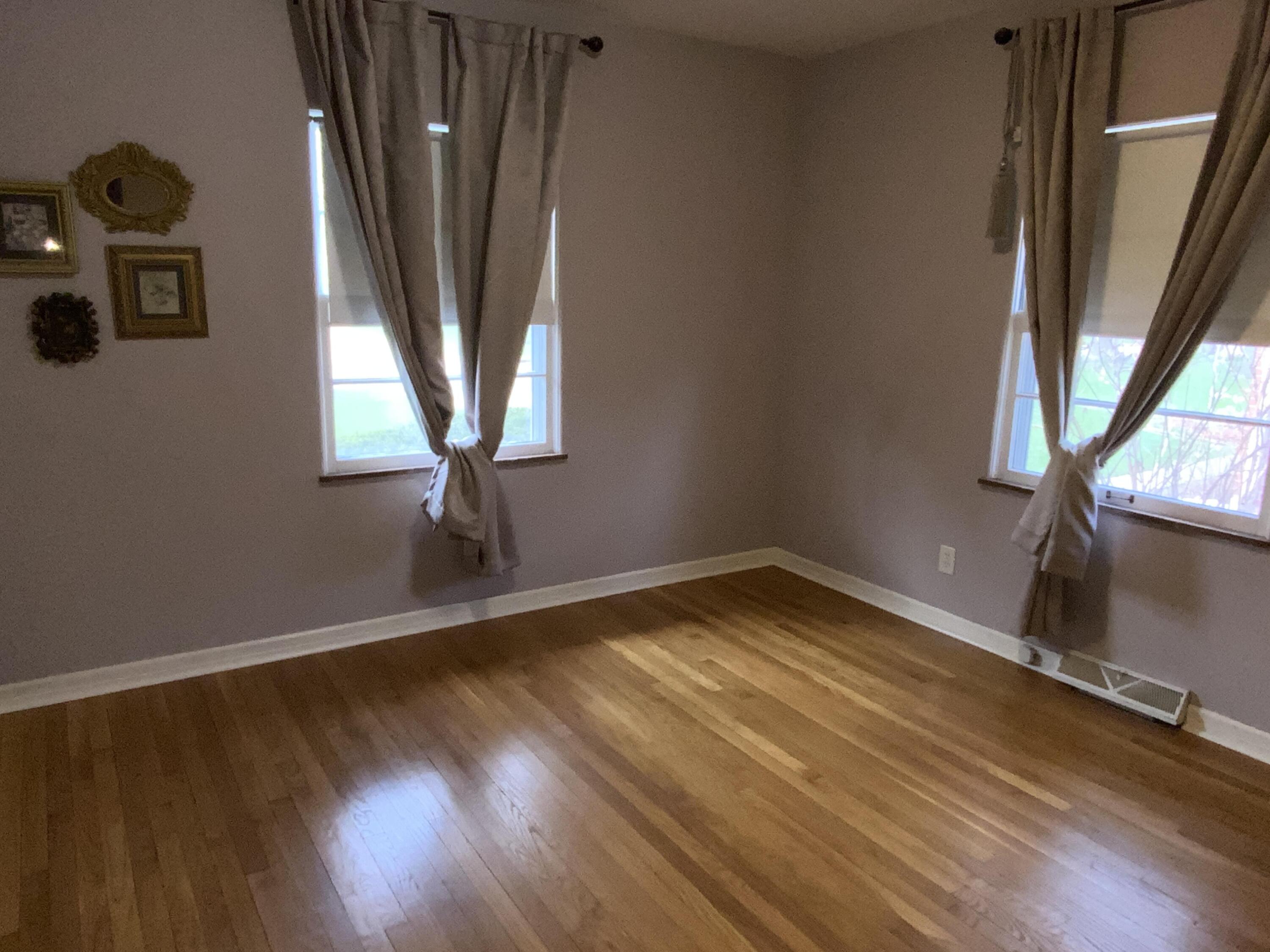 8245 Baring Avenue, Munster, IN 46321; Image #28
