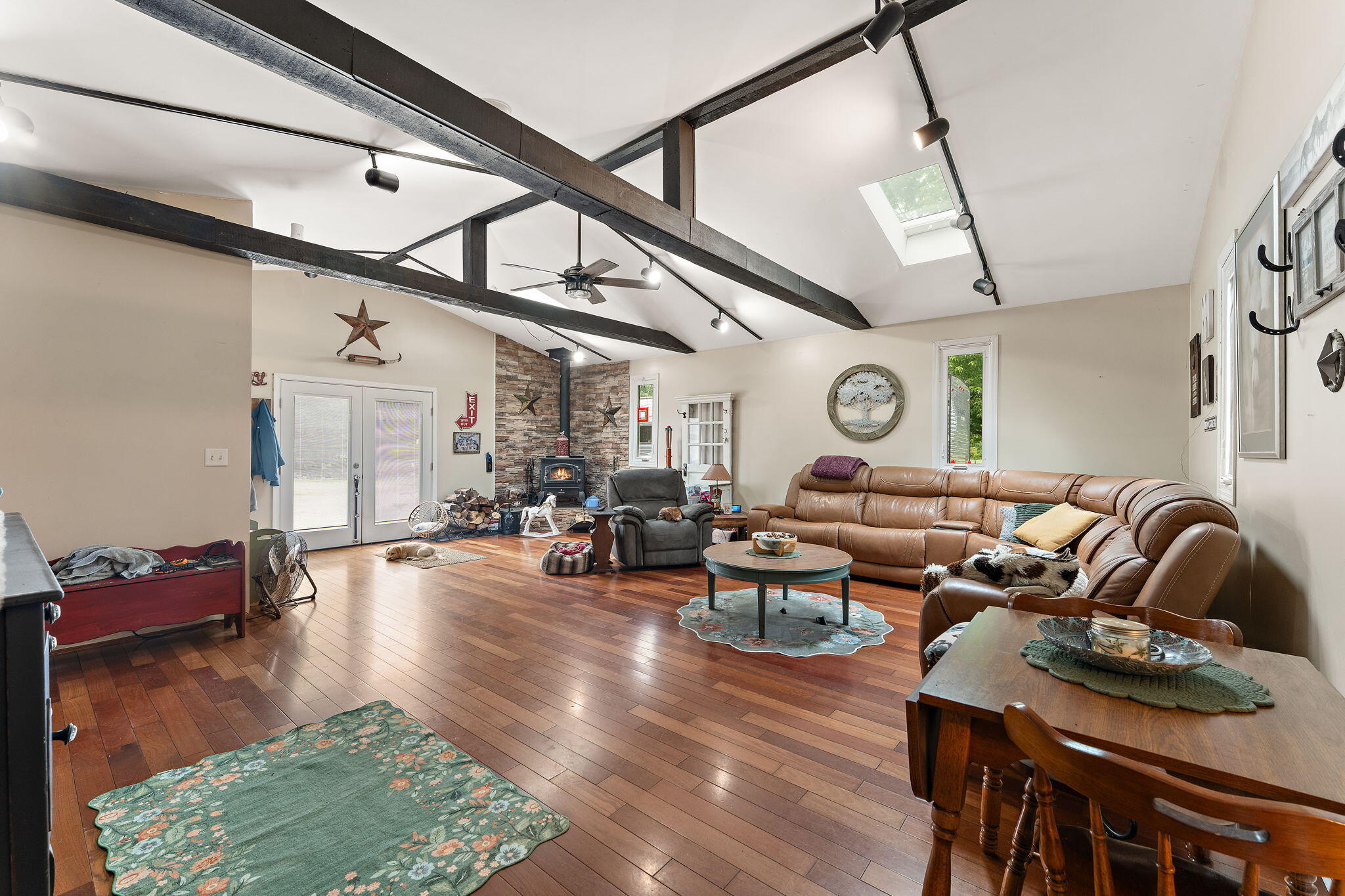 665 N 700 W, Hobart, IN 46342; Image #12