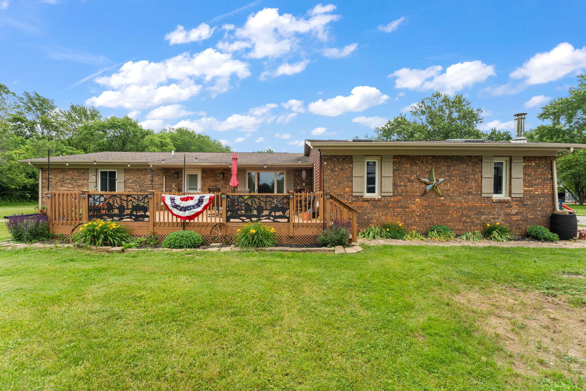 665 N 700 W, Hobart, IN 46342; Image #2