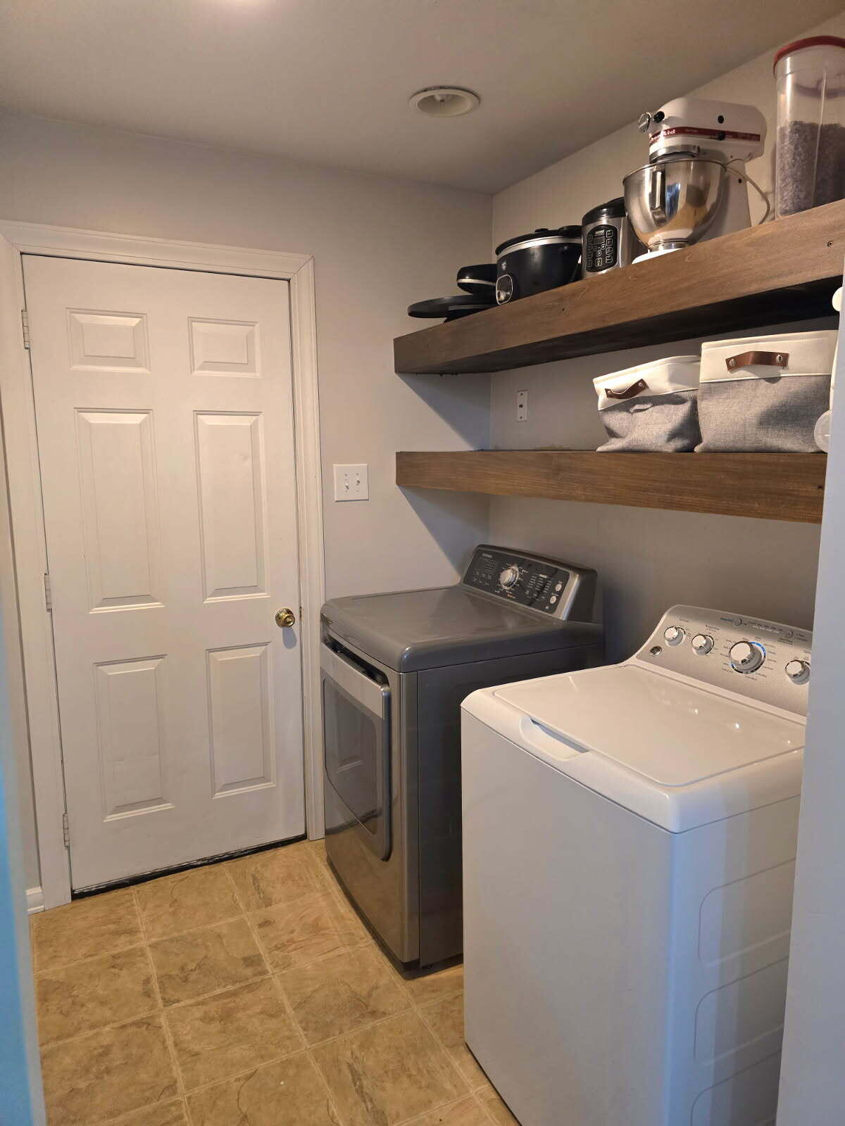 415 W 600 N, Valparaiso, IN 46385; Image #17