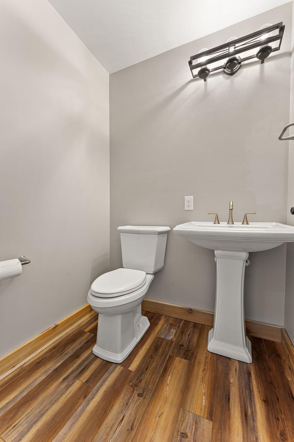 6631 Beach Street, Knox, IN 46534; Image #26