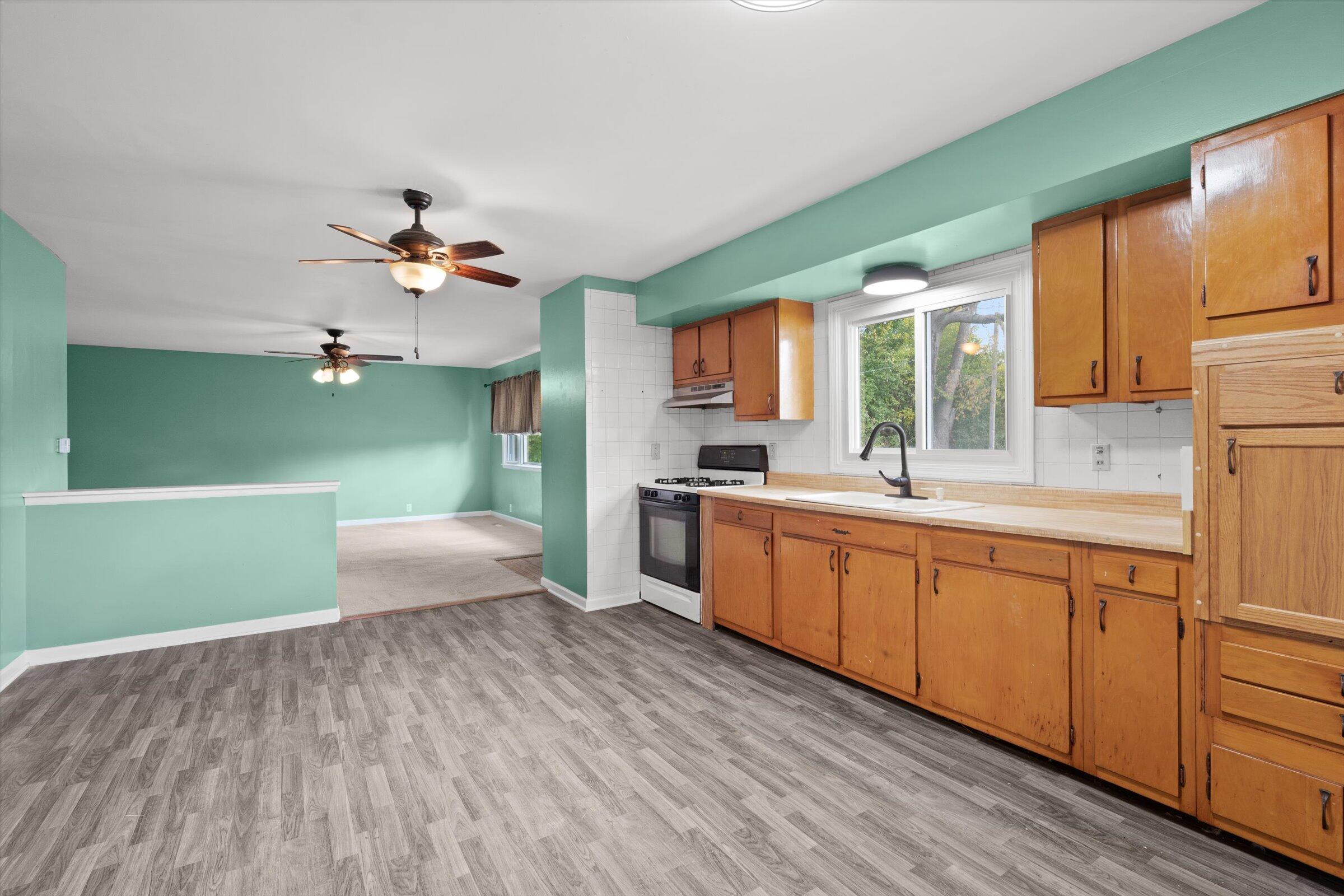 16 S 200 W, Valparaiso, IN 46385; Image #12