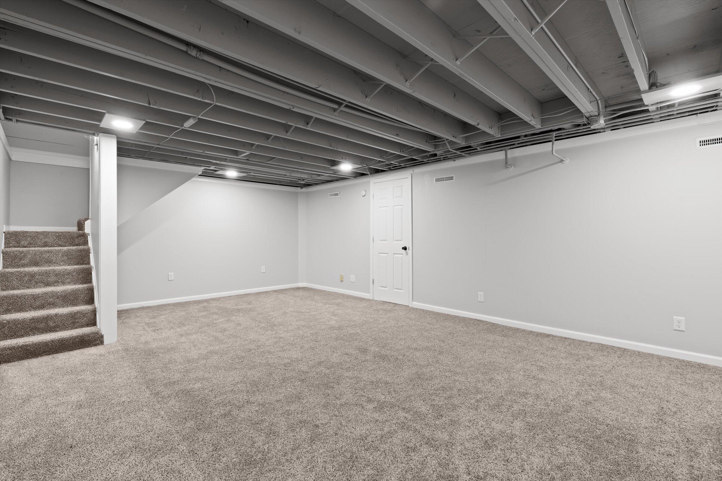 16 S 200 W, Valparaiso, IN 46385; Image #15