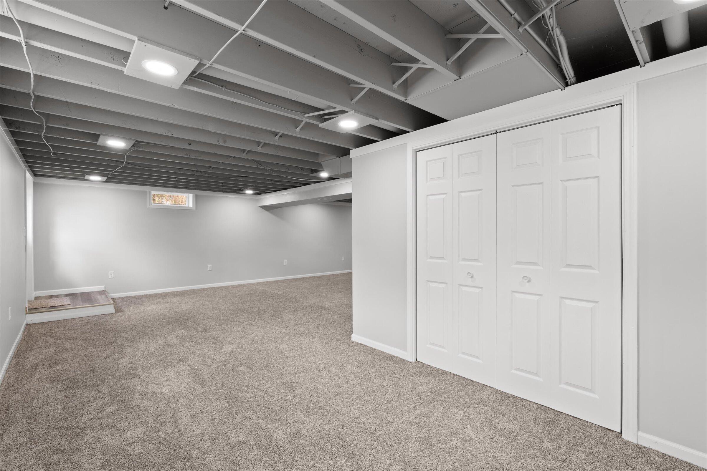 16 S 200 W, Valparaiso, IN 46385; Image #18