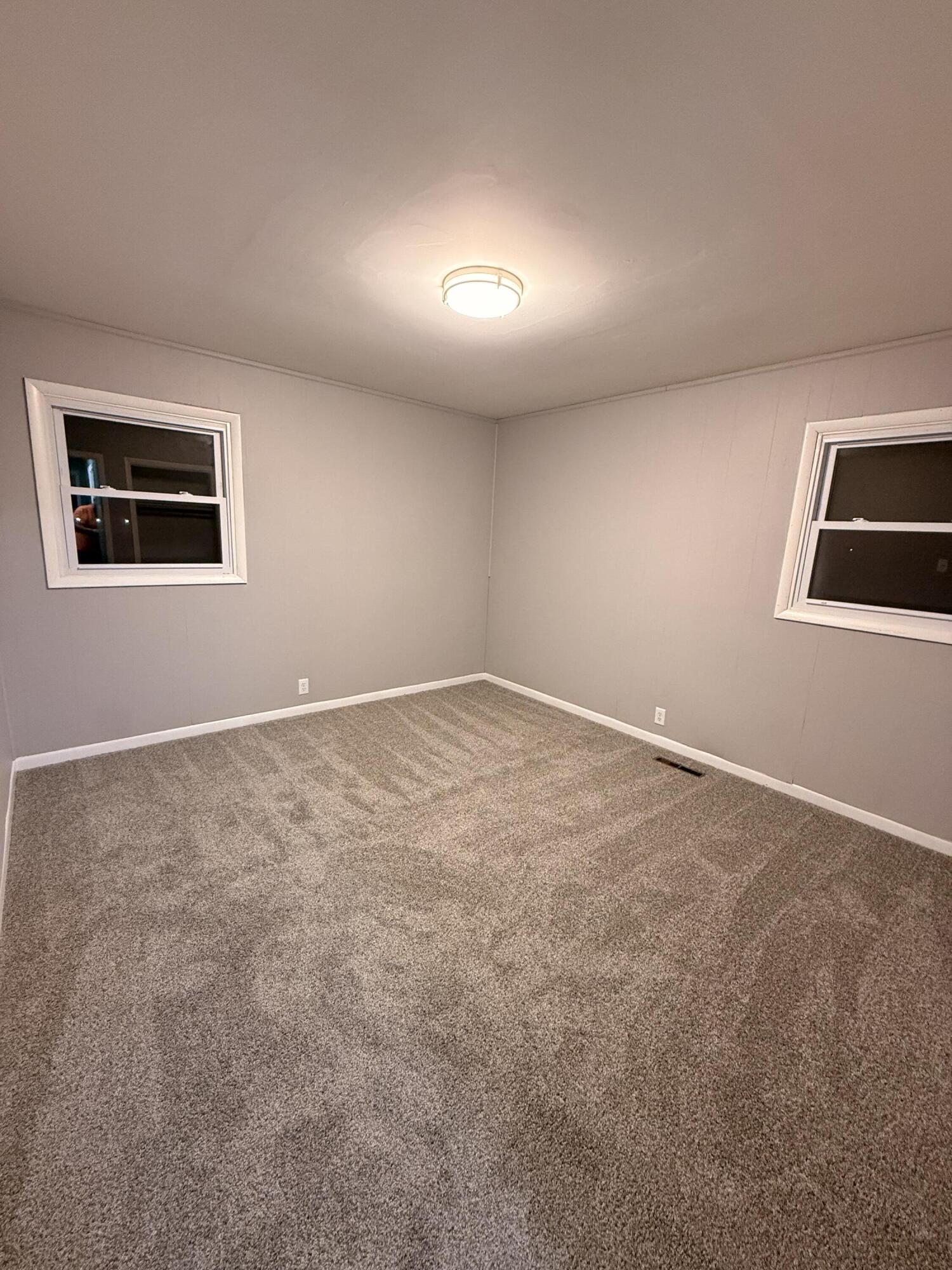 16 S 200 W, Valparaiso, IN 46385; Image #29