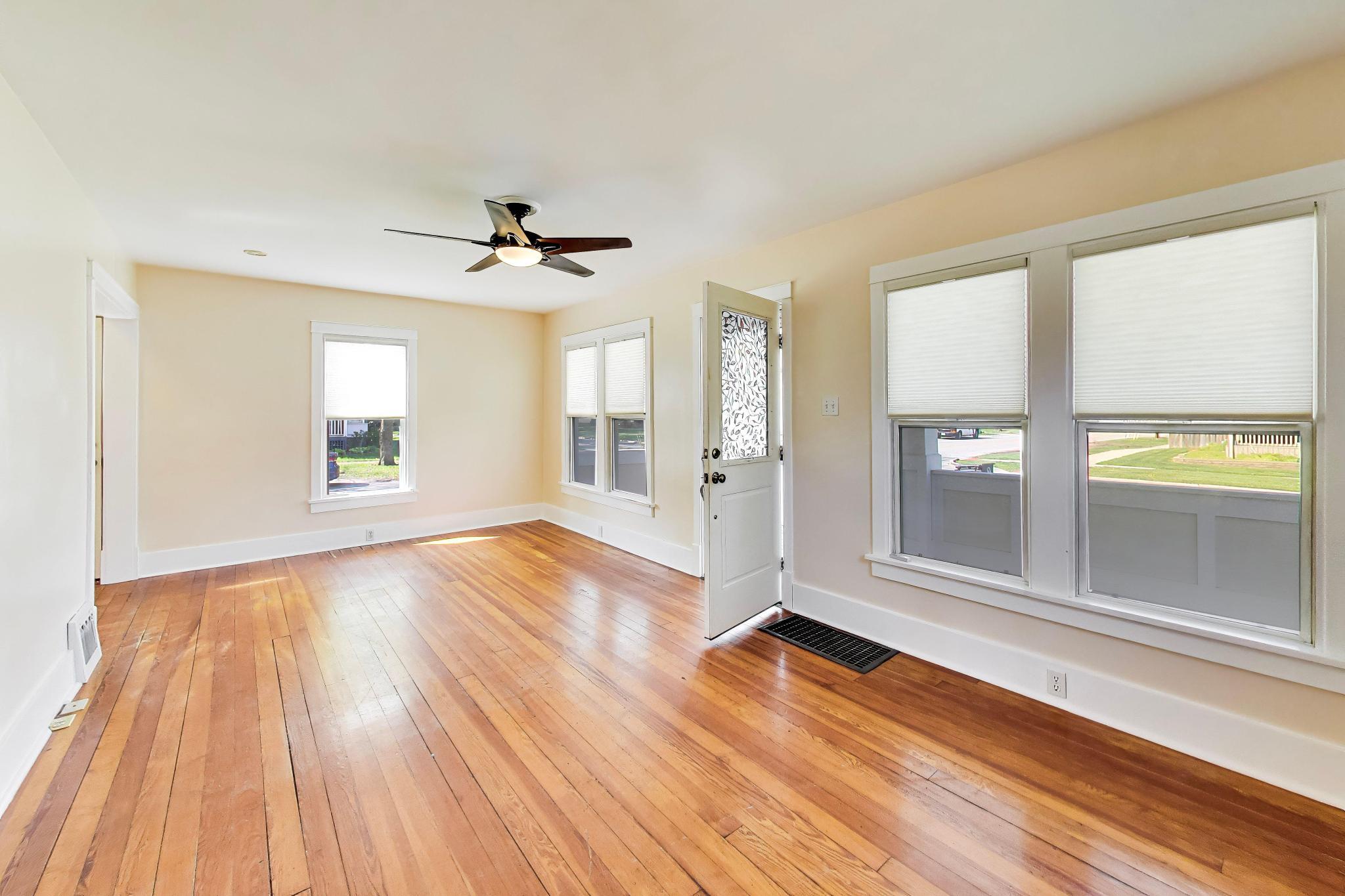 791 Lincoln Street, Hobart, IN 46342; Image #6