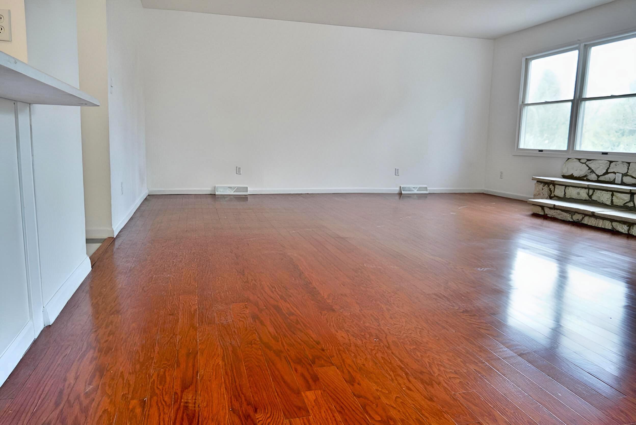 456 Roxbury Road, Valparaiso, IN 46385; Image #16