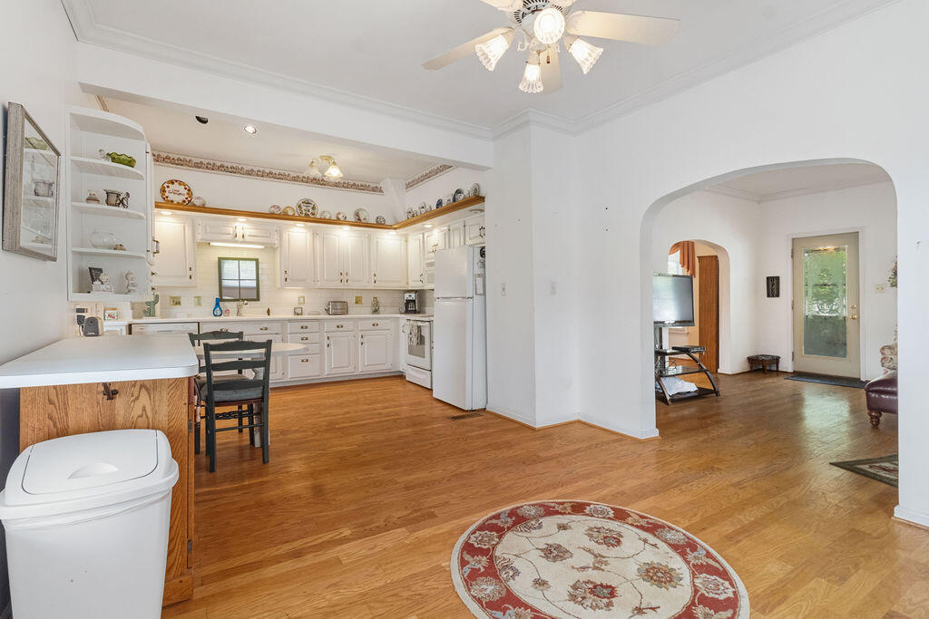 209 E Hawkins Court, Culver, IN 46511; Image #19