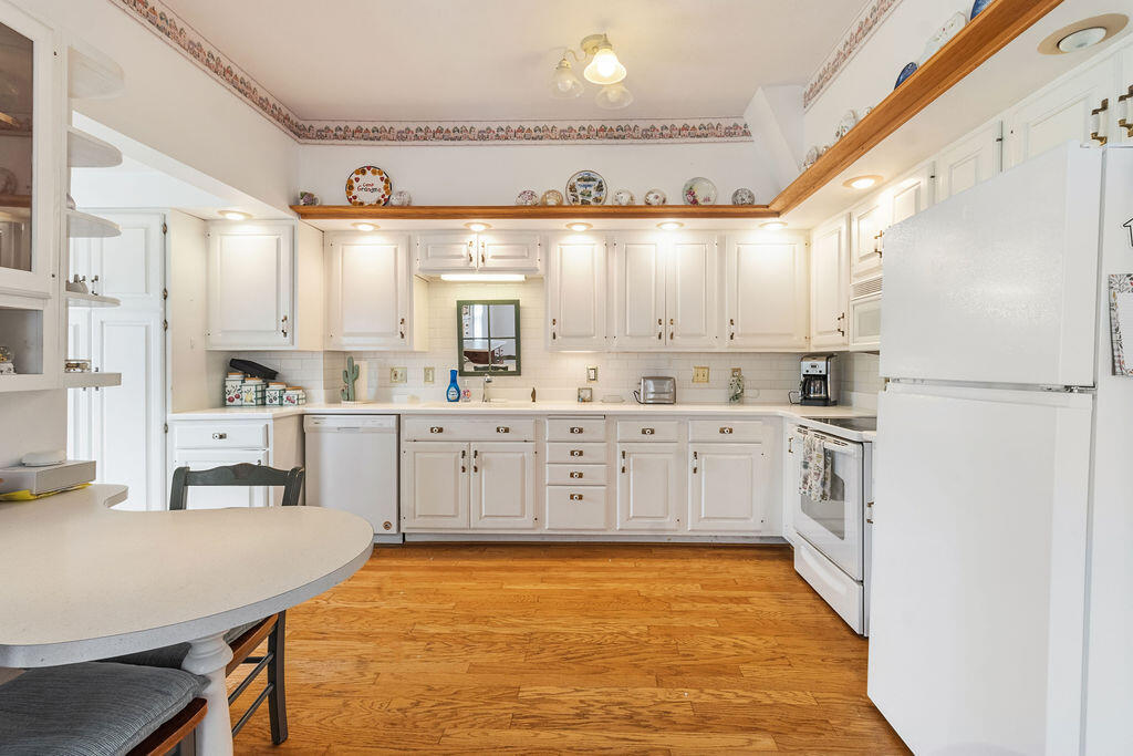 209 E Hawkins Court, Culver, IN 46511; Image #21