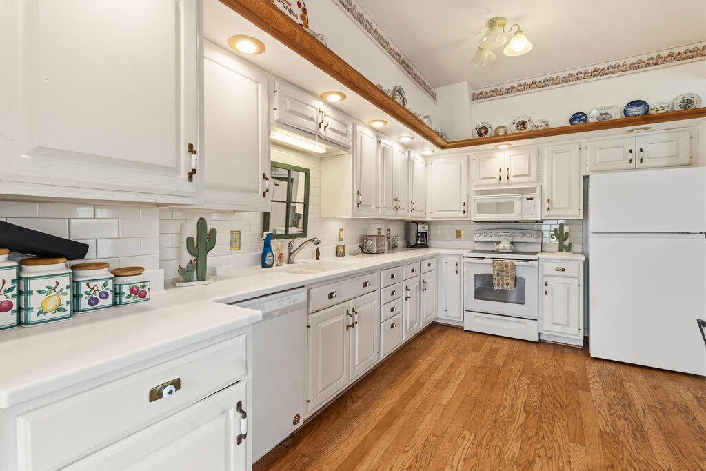 209 E Hawkins Court, Culver, IN 46511; Image #23