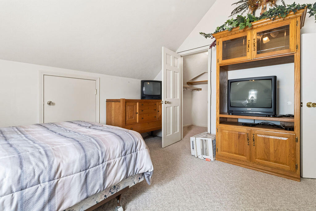 209 E Hawkins Court, Culver, IN 46511; Image #31