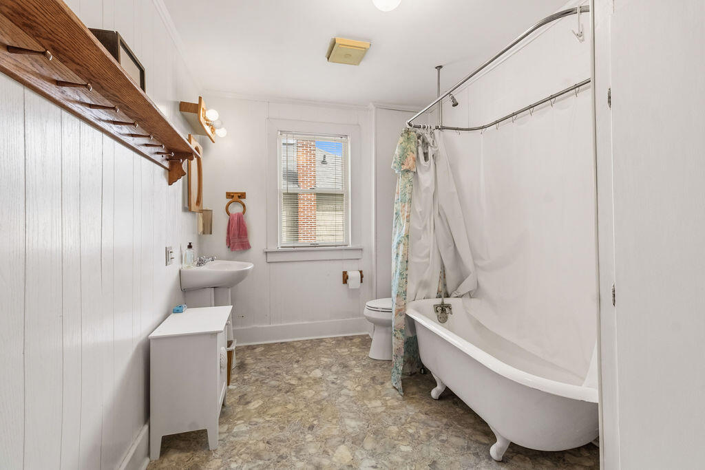 209 E Hawkins Court, Culver, IN 46511; Image #34
