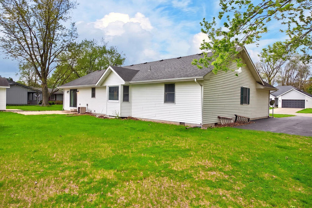 1929 Kapok Street SW, DeMotte, IN 46310; Image #43