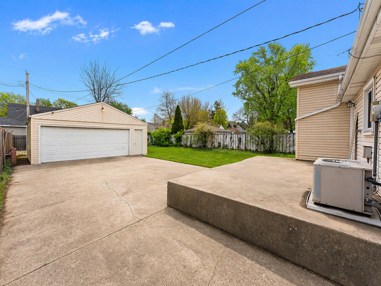 8341 Kooy Drive, Munster, IN 46321; Image #23